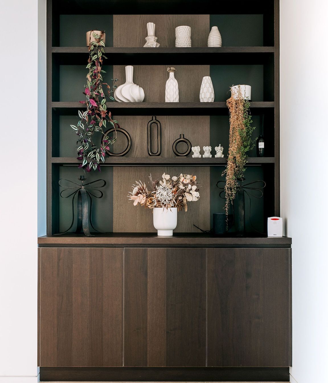 feature-cabinetry-timber-wood-shelves-arcline-architecture-nz.jpg