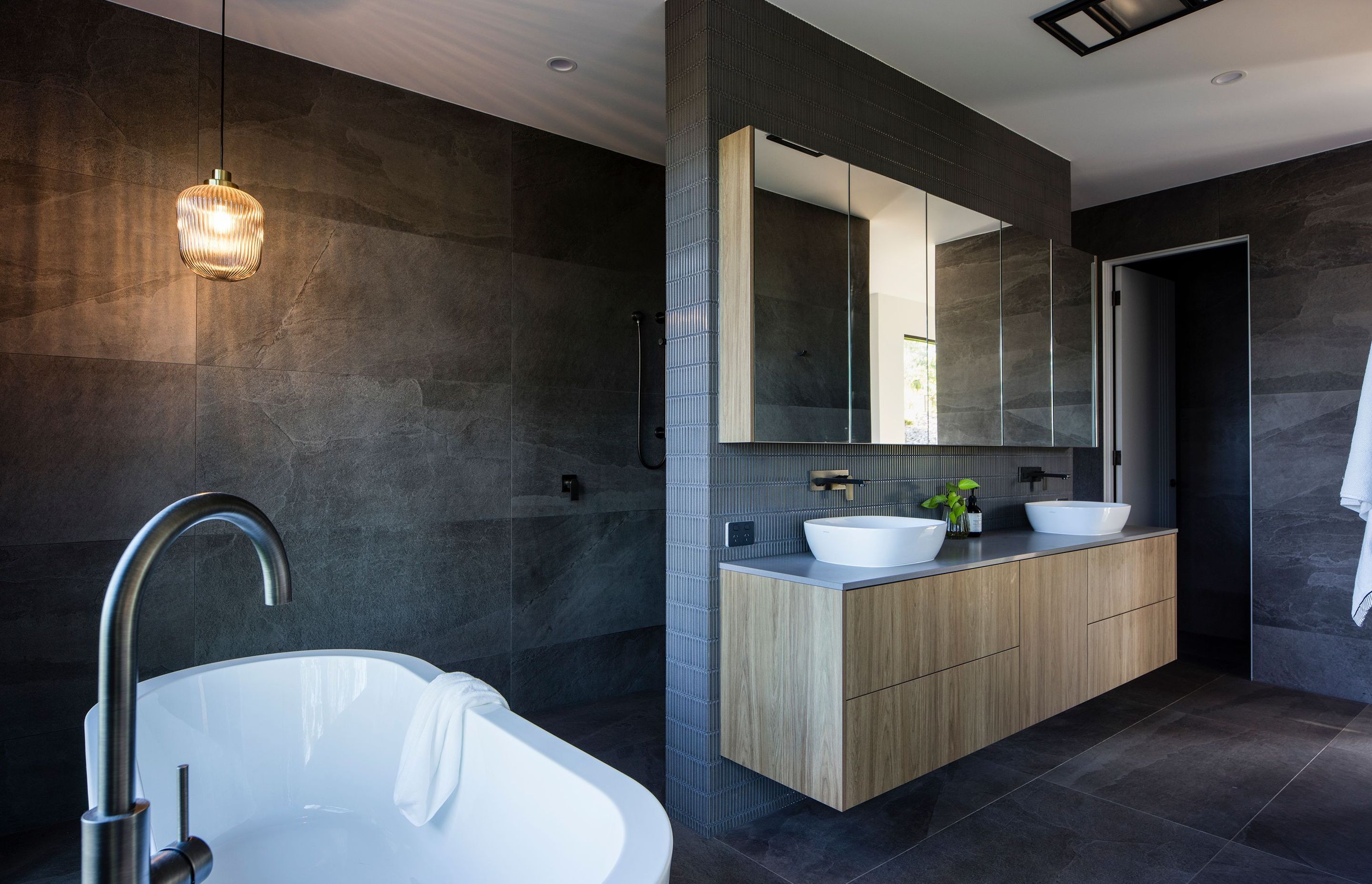 LEEDING RESIDENCE