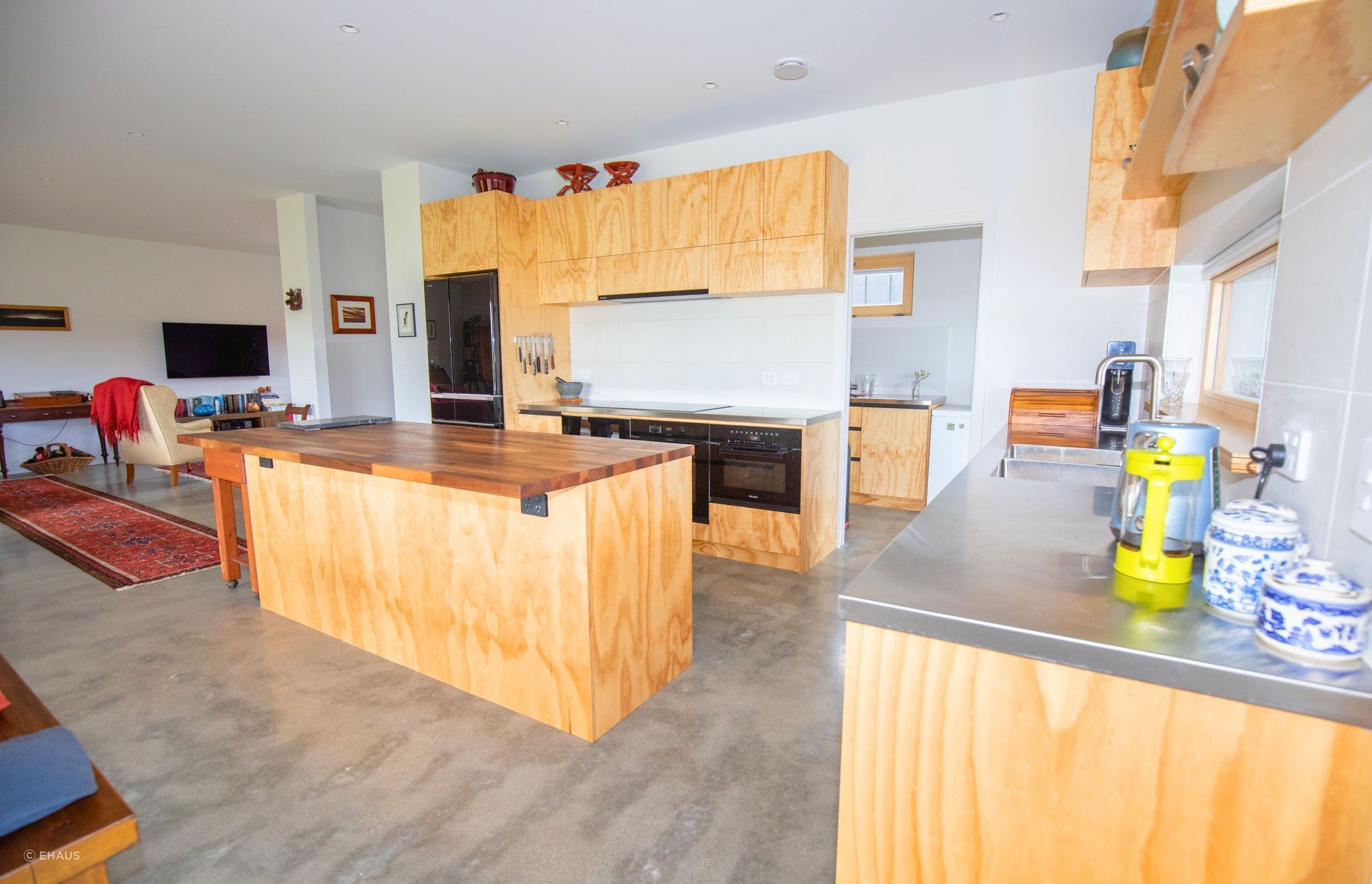 kitchen-v6.jpg