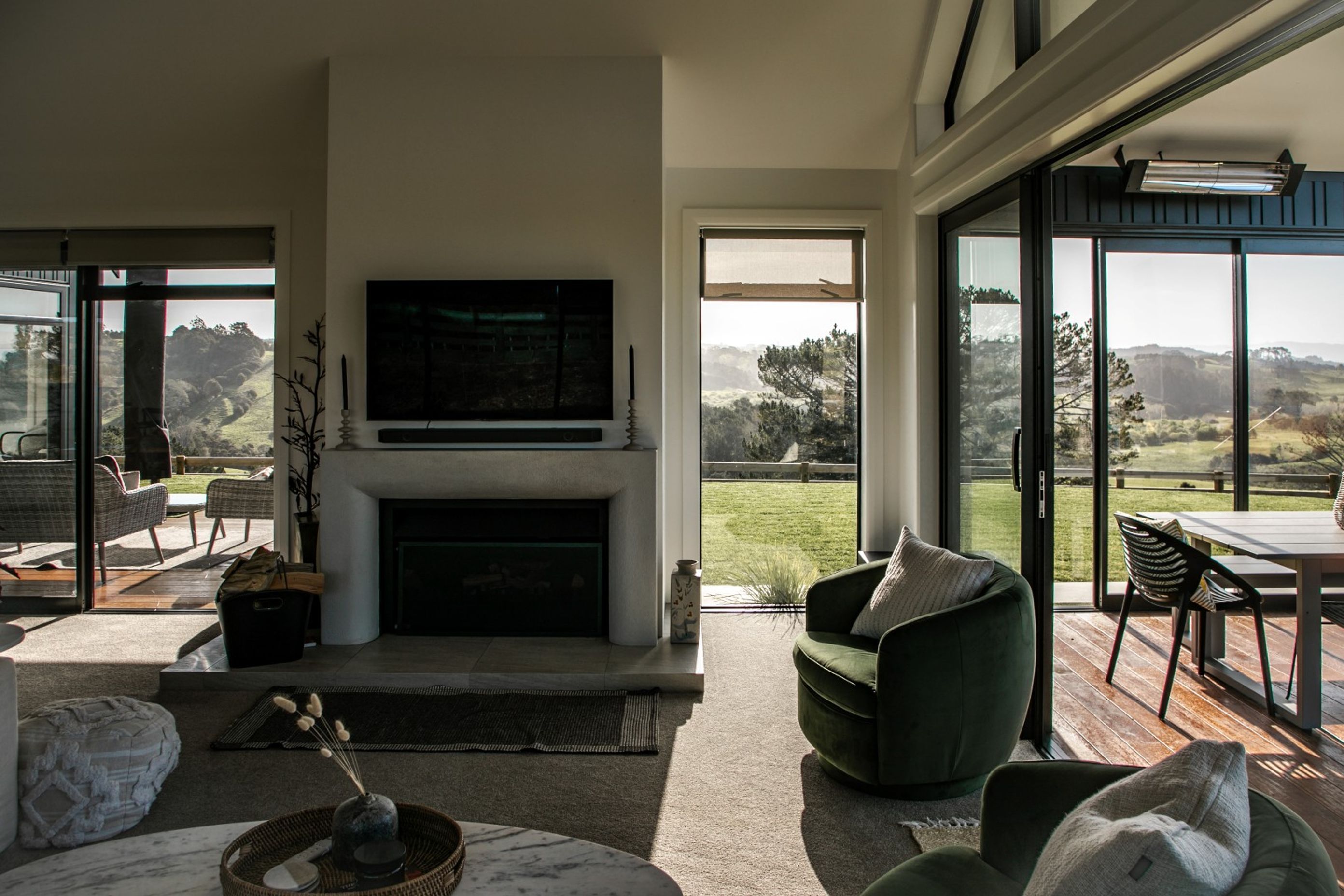 living-room-fireplace-tv-rural-nz-arcline-architecture.jpg