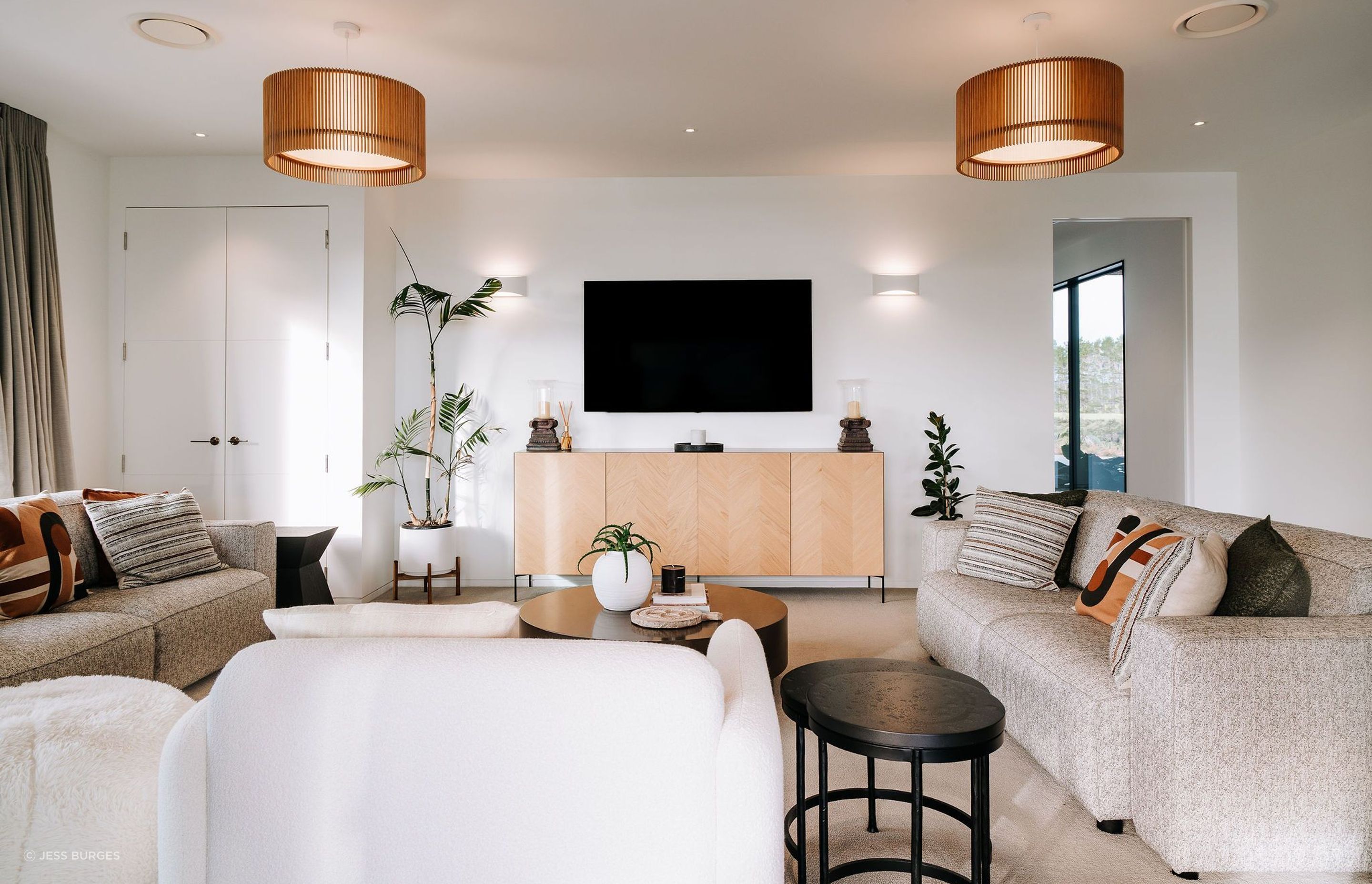 media-room-lounge-lighting-tv-cabinetry-cosy-warm-arcline.jpg