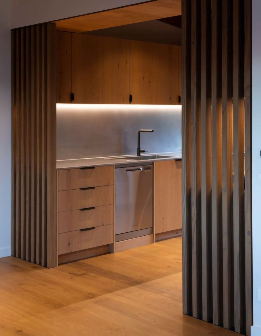 rafe-maclean-architects-roys-peak-house-07-512x768.jpg