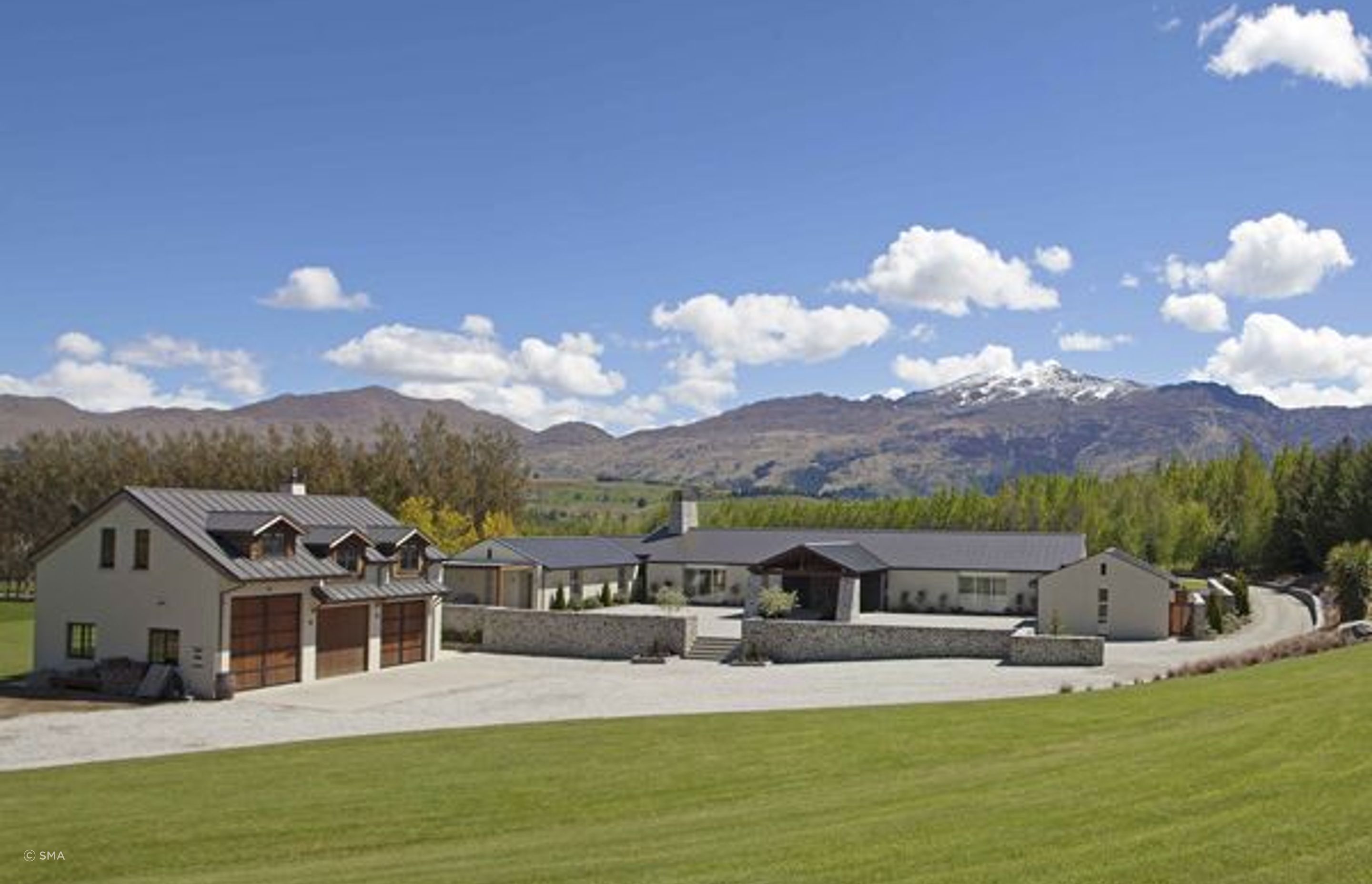 realestateimagesfrom22shotoverroadmainhouse2.jpg