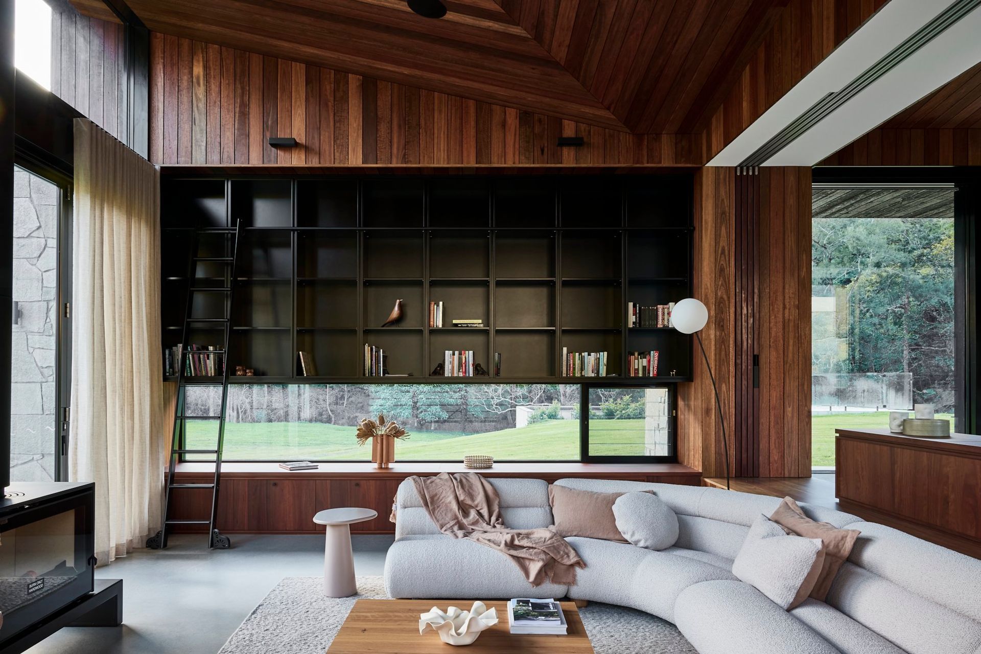shaun-lockyer-architects-amaroo-rural-interior-design-sunken-living-room-timber.jpg