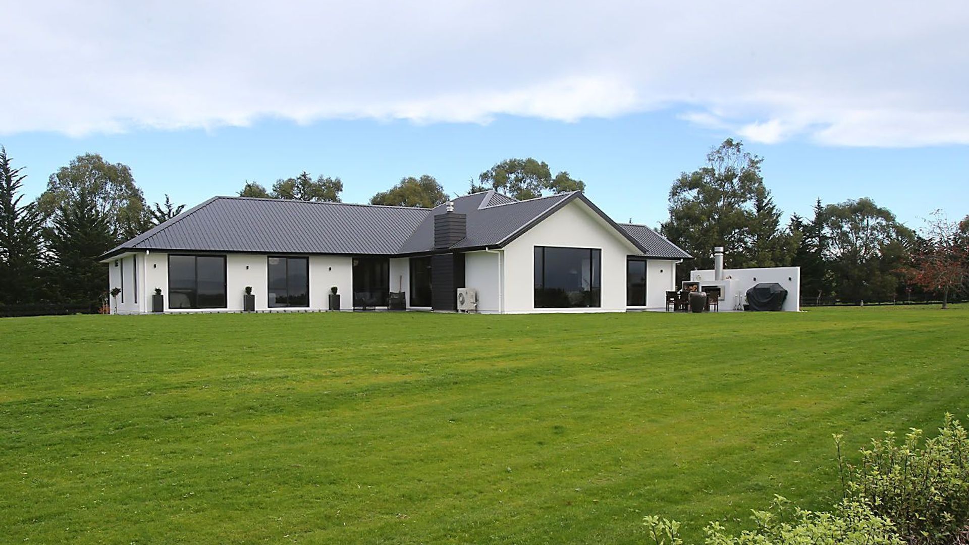 Spur Road, Timaru banner