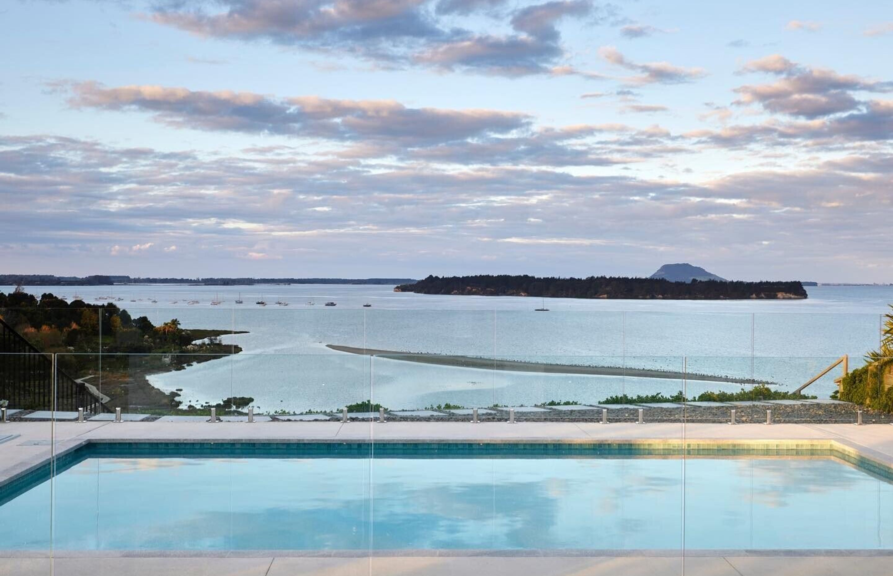 Pool and that view