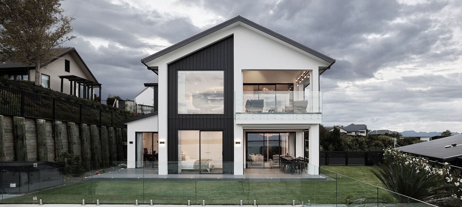 Omokoroa House banner