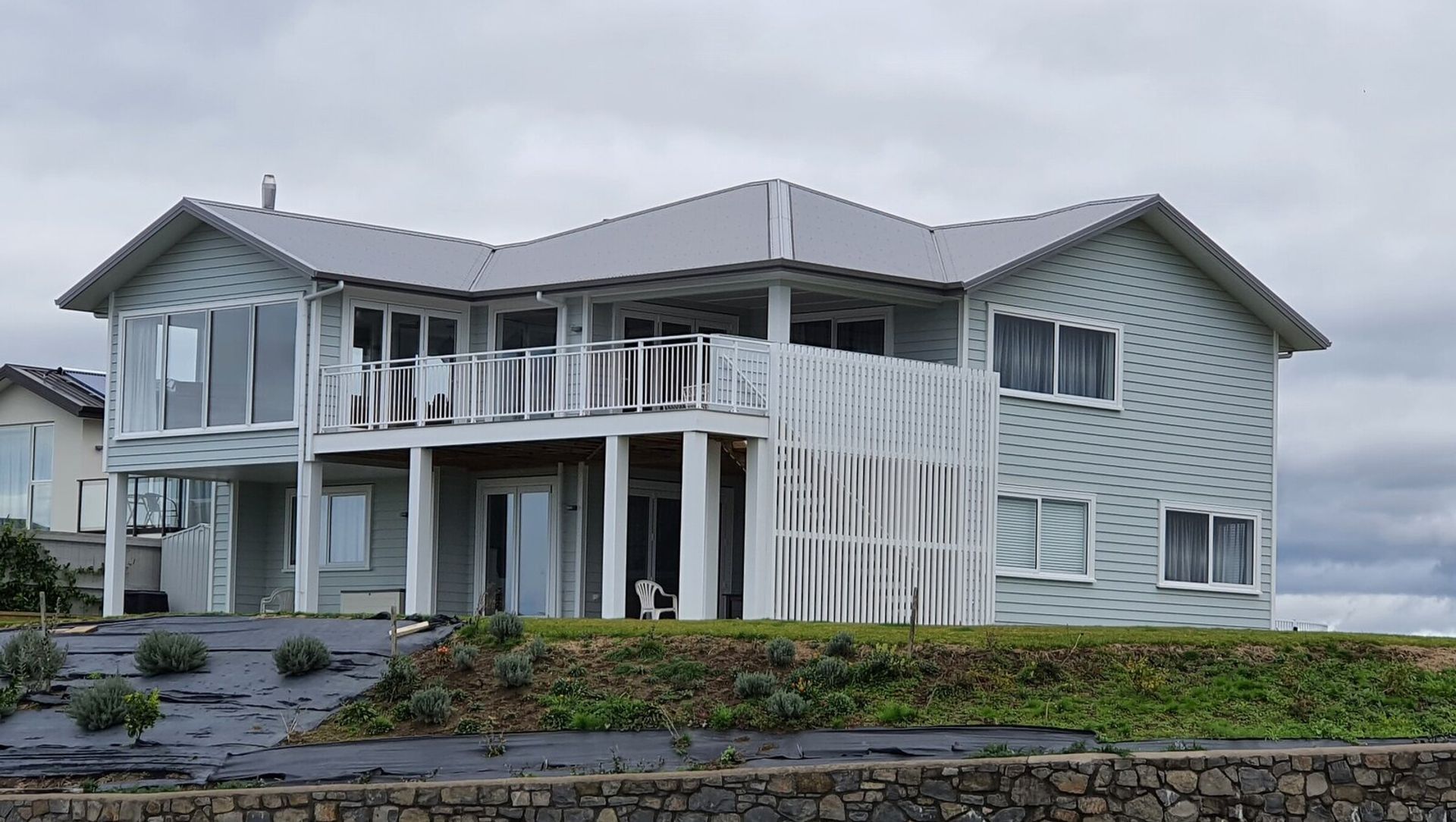 Omokoroa House banner