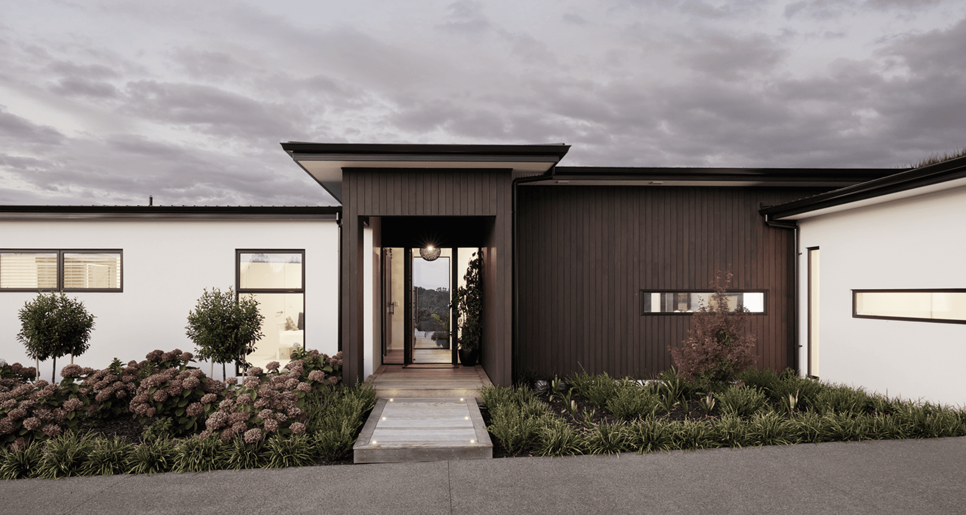 Te Puna House banner