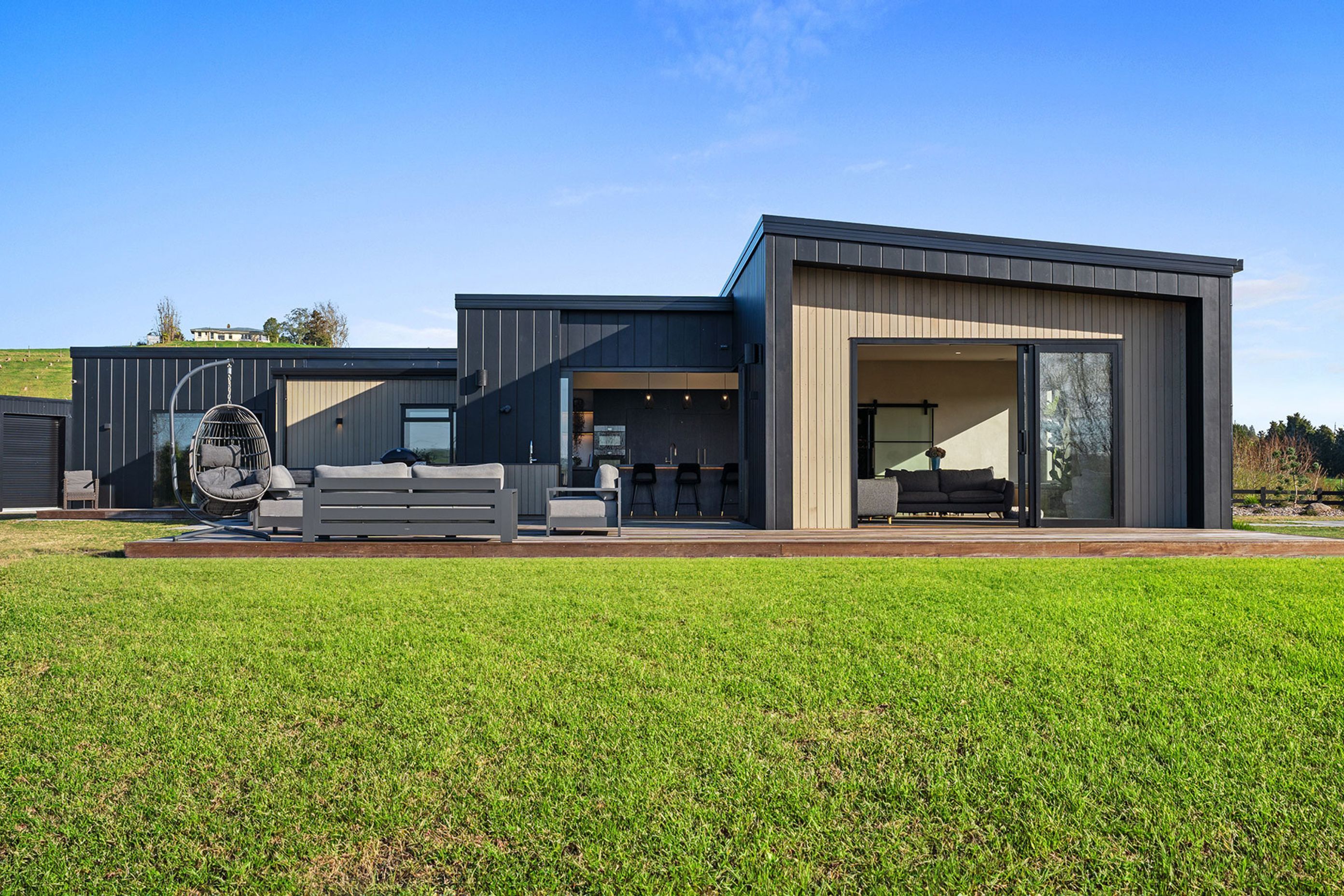 waikato-raising-the-bar-exterior-4.jpg