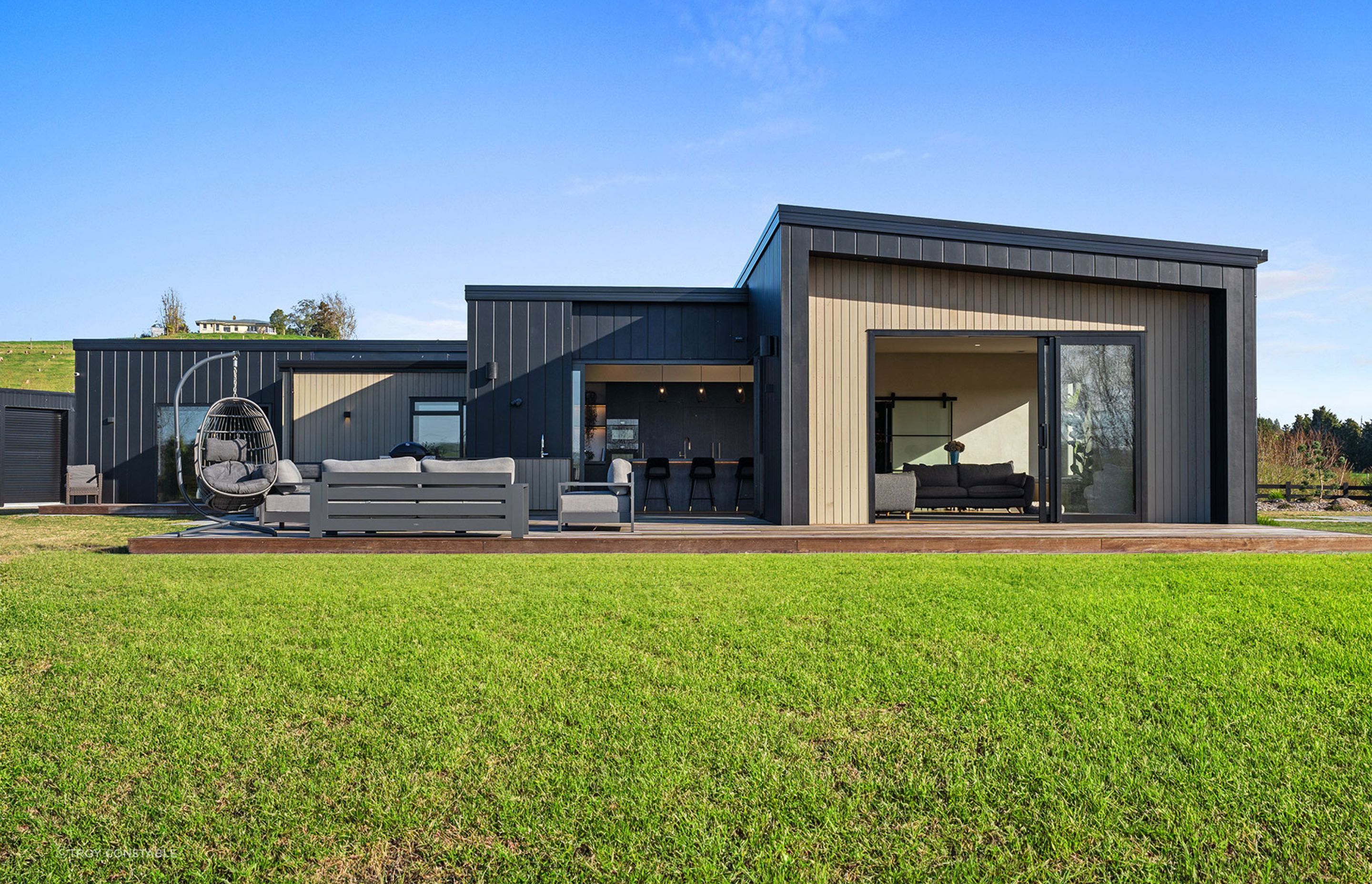 waikato-raising-the-bar-exterior-4.jpg