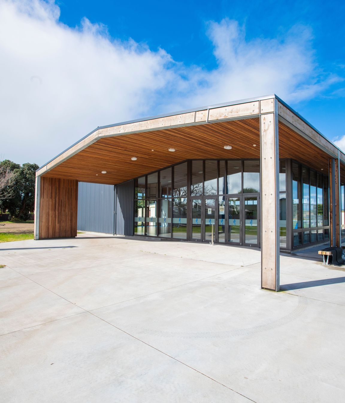 Tolaga School