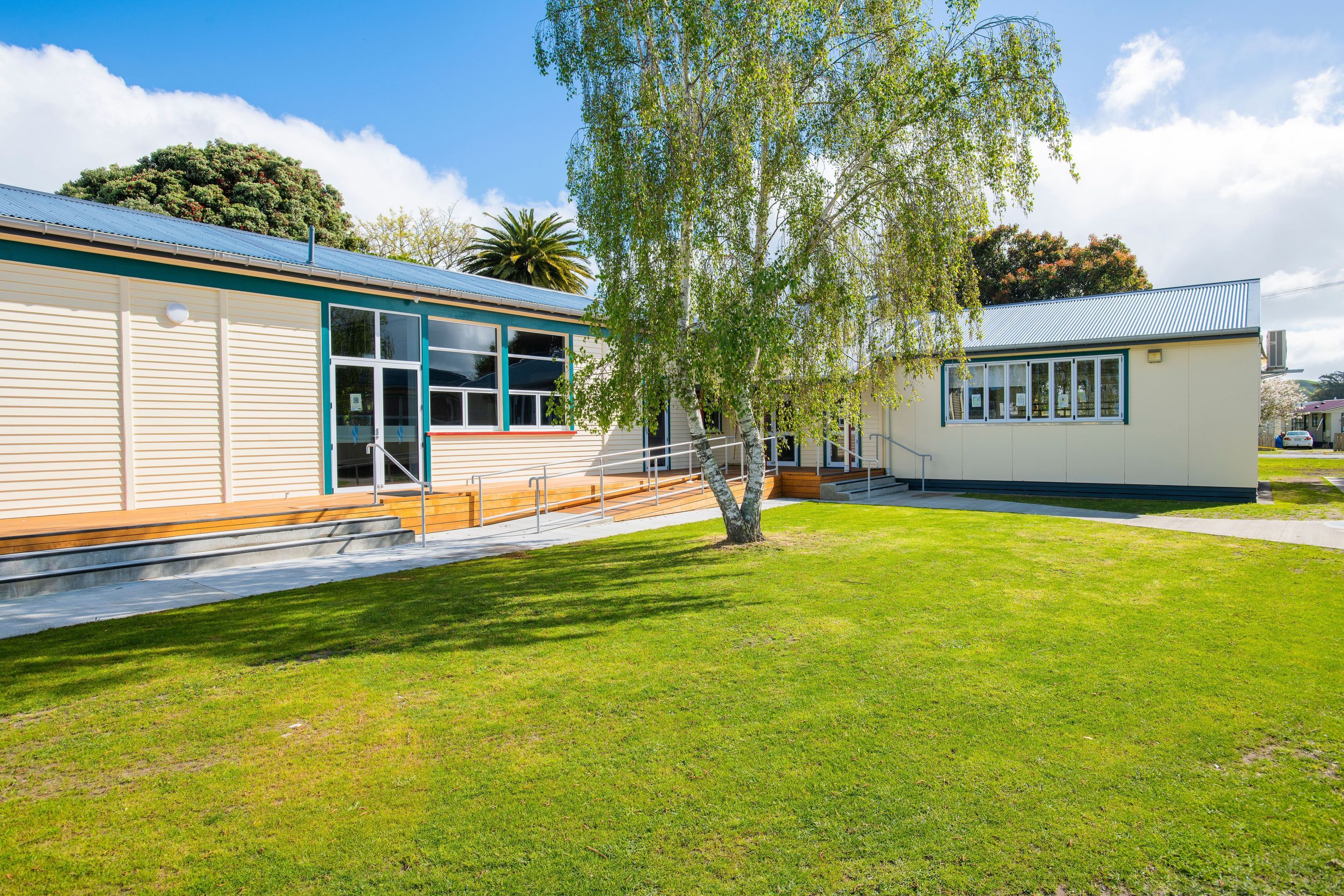 Tolaga School