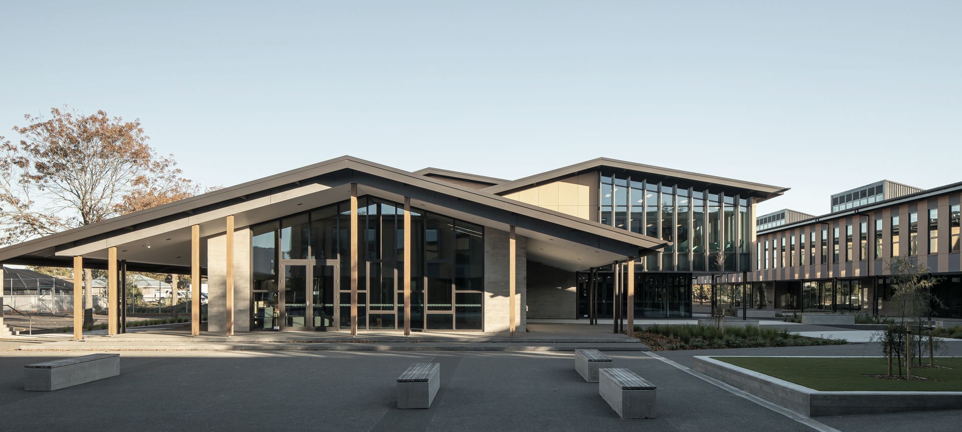 Te Aratai College banner