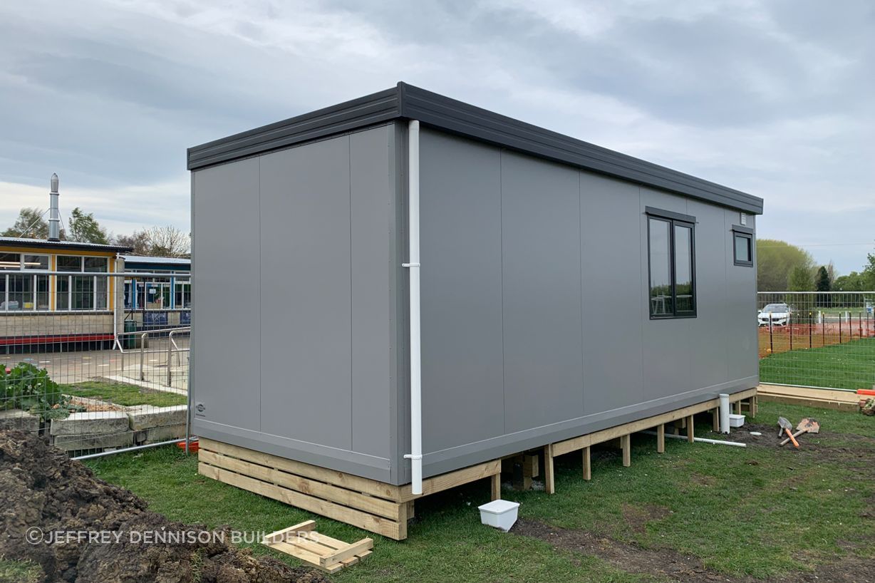 6-Totara-Primary-School-Oamaru-Side-view-of-the-new-learning-space-on-piles-with-spouting-and-electricals-being-installed-JDBuildersLR.jpg