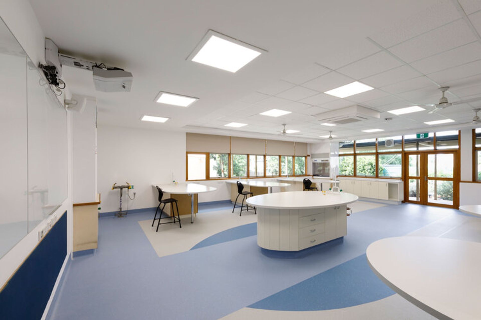 Mercy College Science Labs