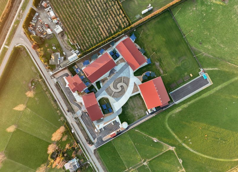 Te Kura Kaupapa Maori o Te Wananga Whare Tapere o Takitimu