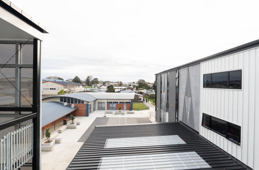 De La Salle College