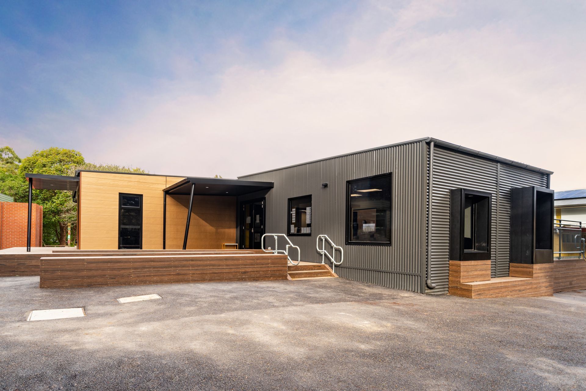 RED HILL CONSOLIDATED SCHOOL