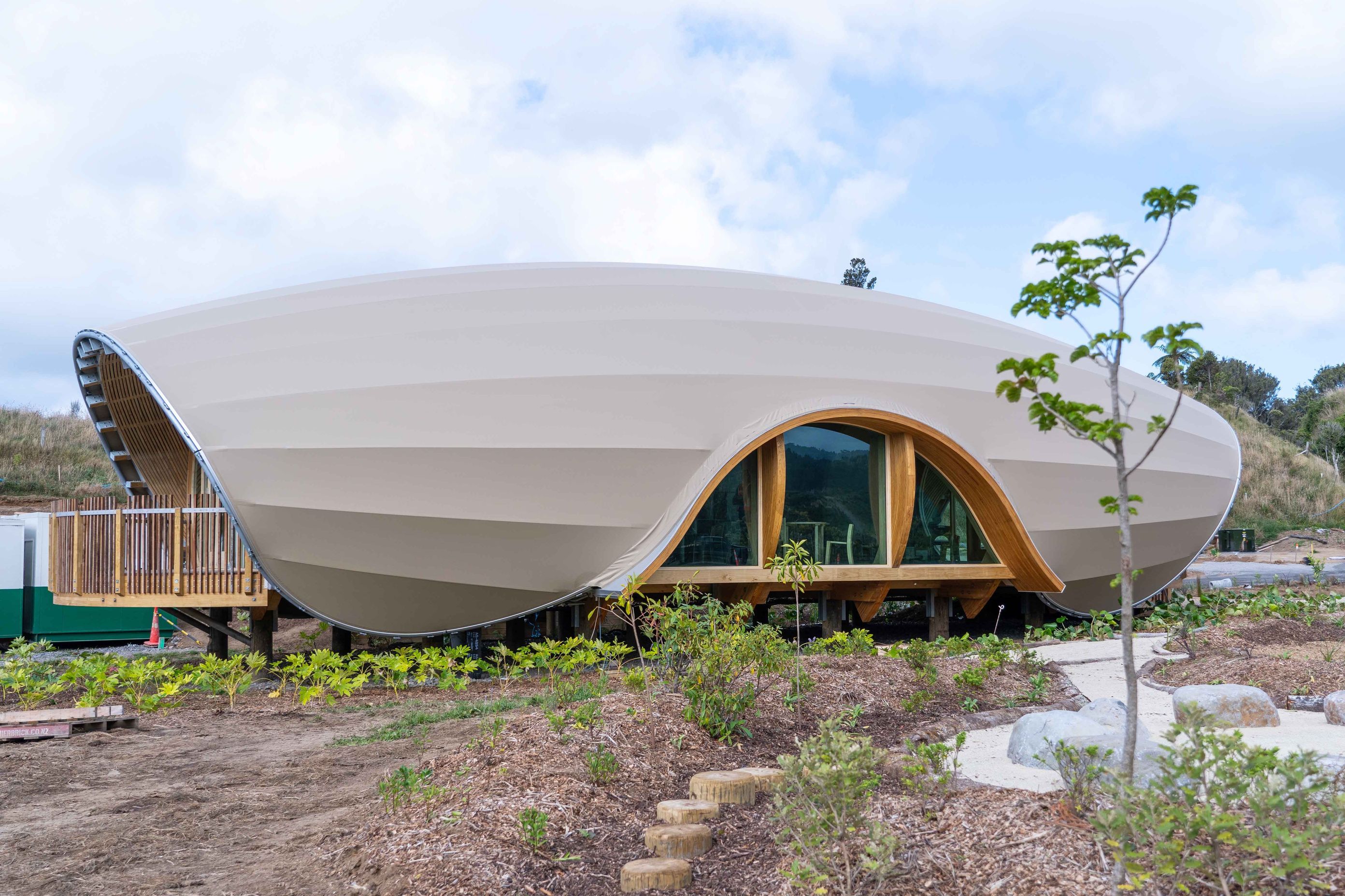 A recyclable PVC membrane was used for the exterior to allow for the curved form.
