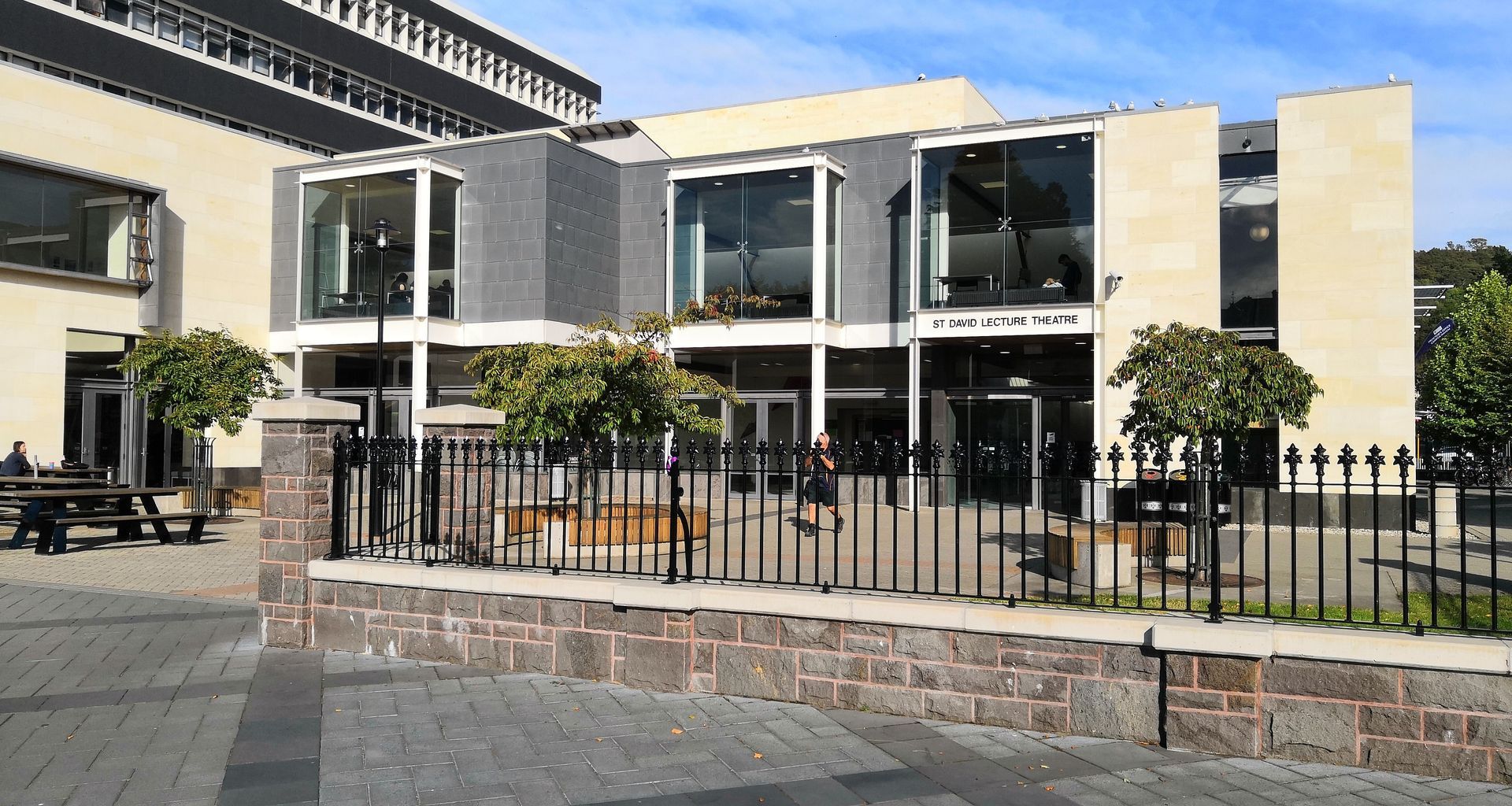 Otago University - Visitor's Centre & St David's Lecture Theatre banner