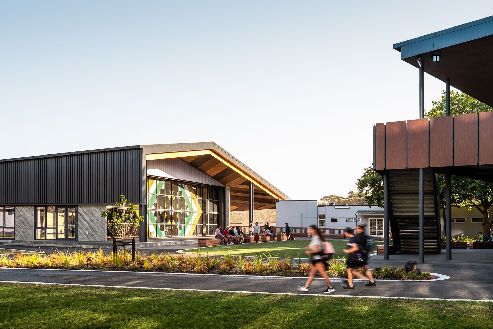 Western Springs College