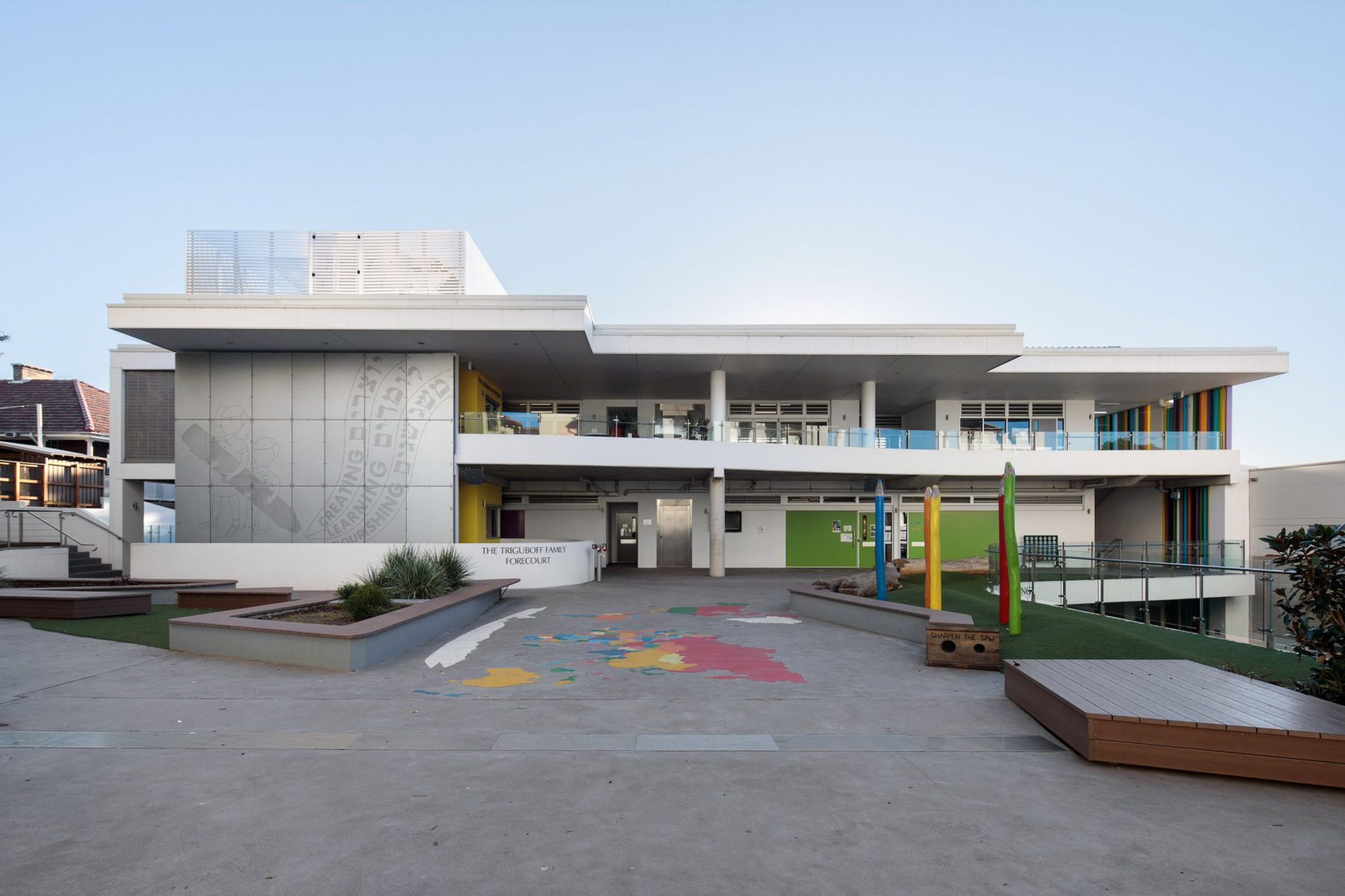 ##Emanuel School (LINC and Life Science)