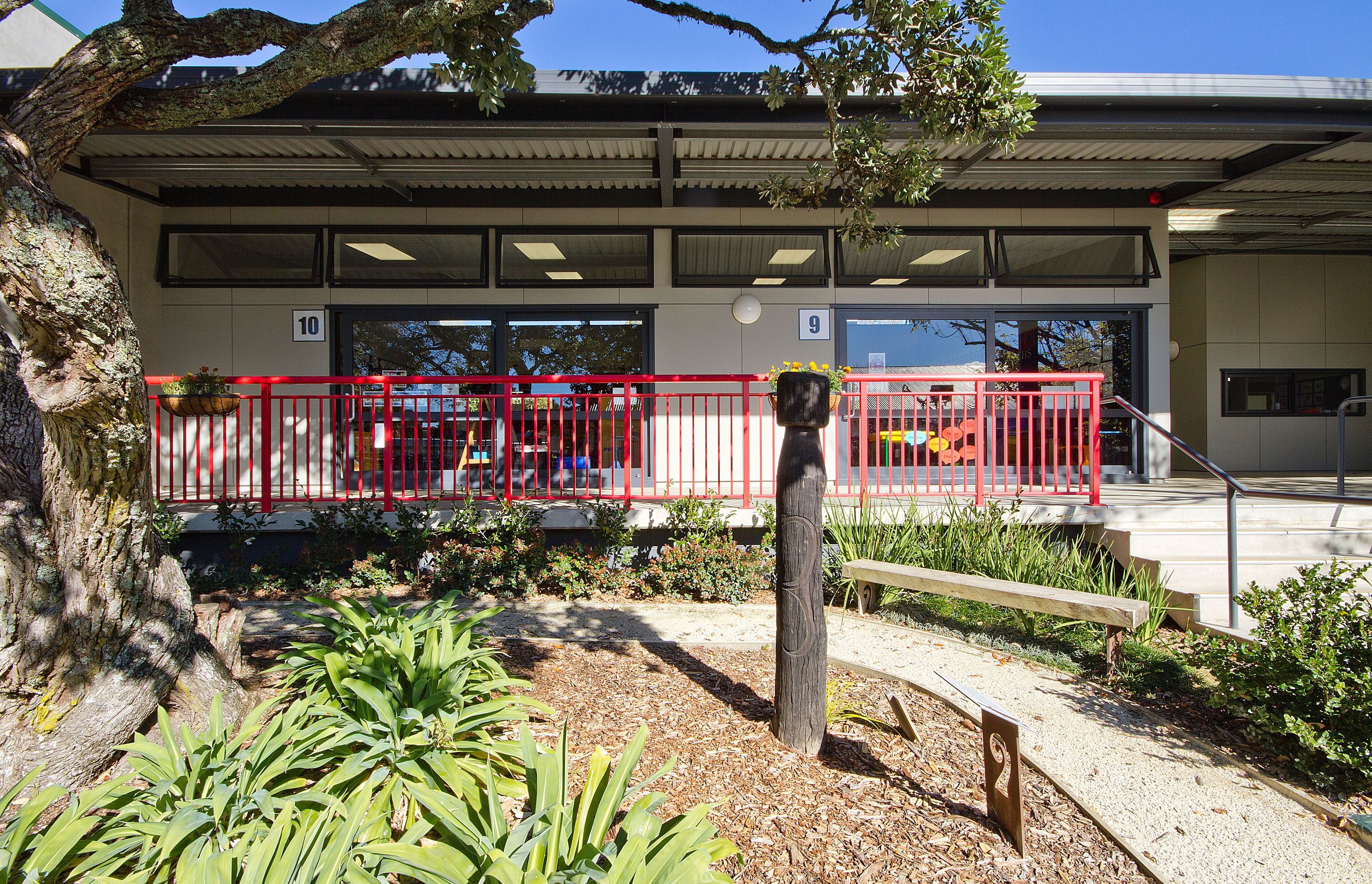 Meadowbank School