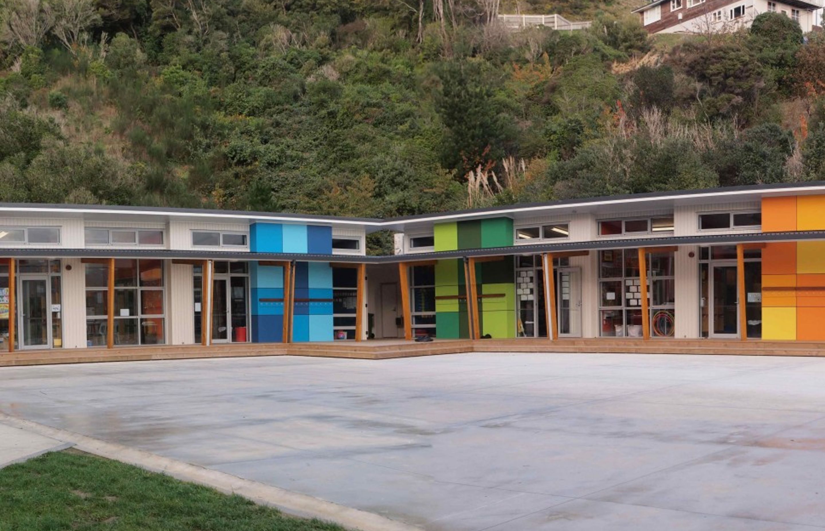 Papakowhai School