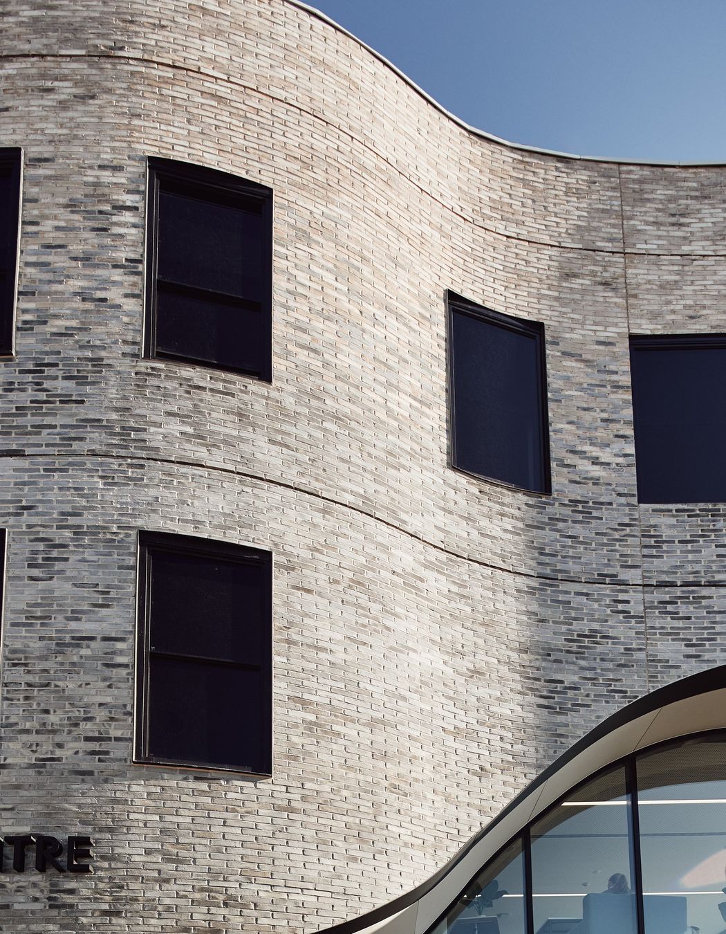 Petersen bricks are carefully graded from dark to light