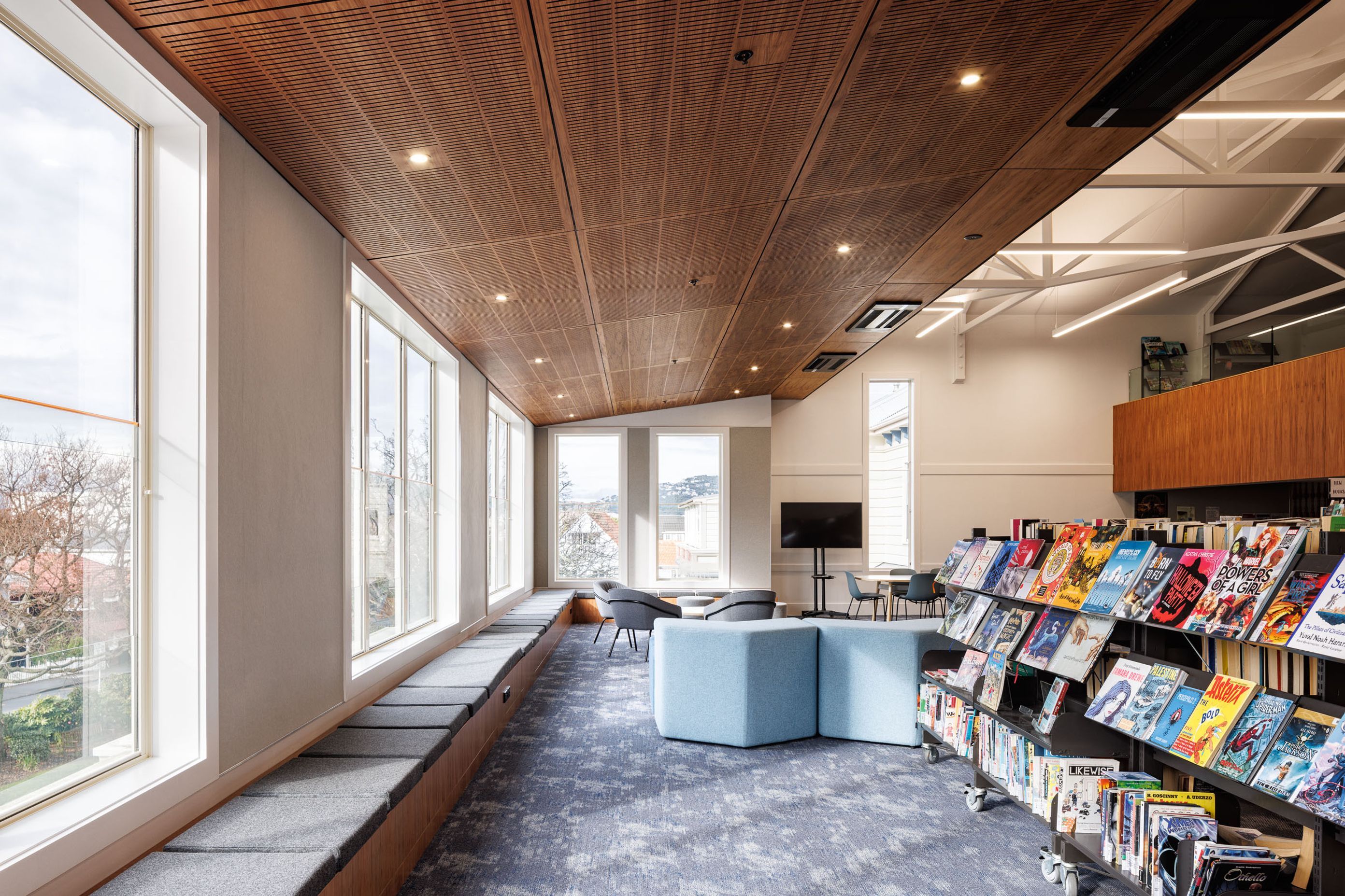QMC-Library-low-res-001-v3.jpg