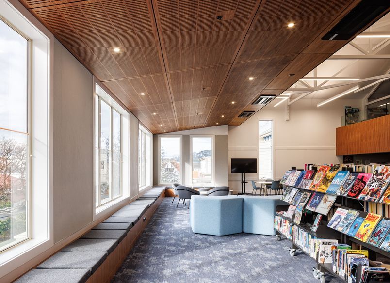 Queen Margaret College Library