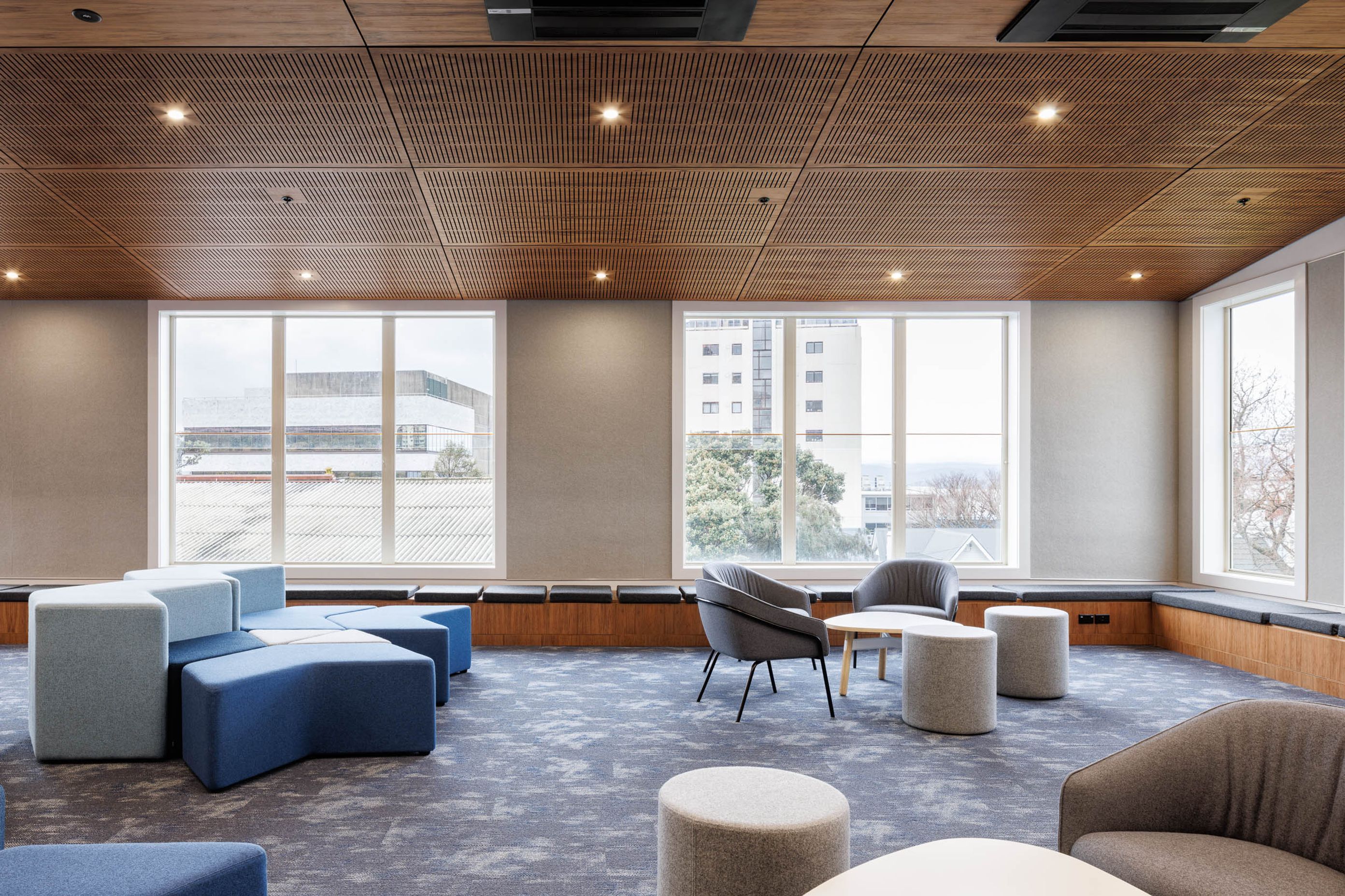 QMC-Library-low-res-002.jpg