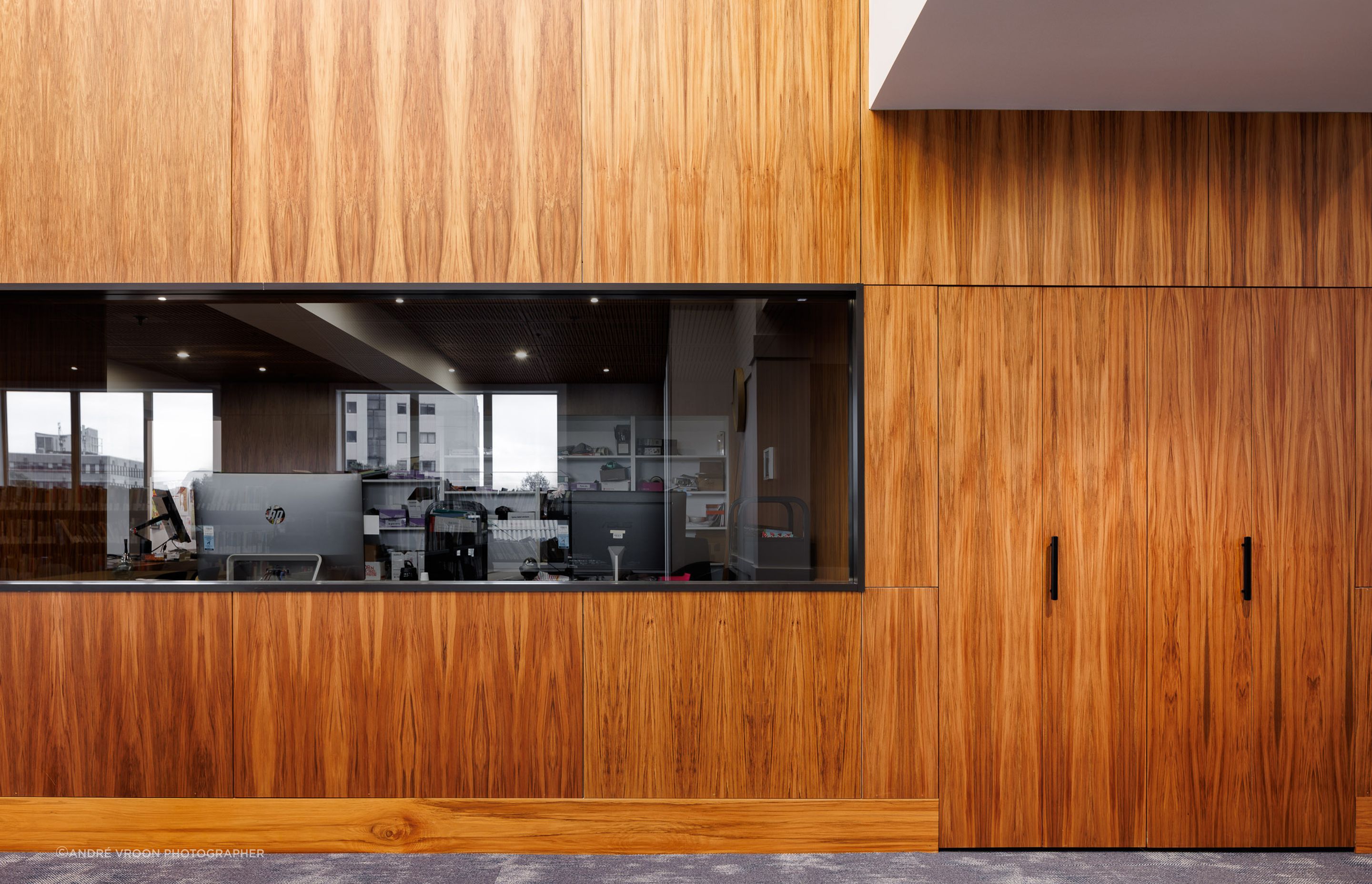 QMC-Library-low-res-004.jpg
