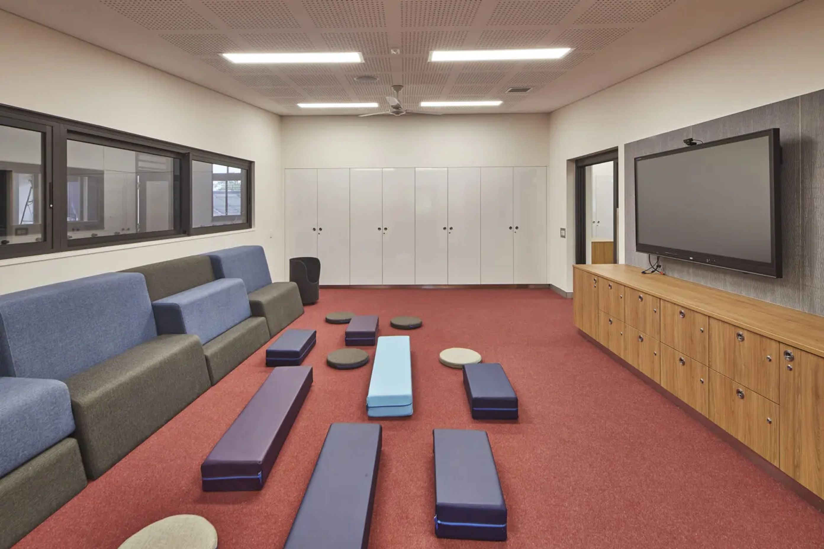 Photography: Tyrone Branigan, Tom Ferguson and TKD Architects