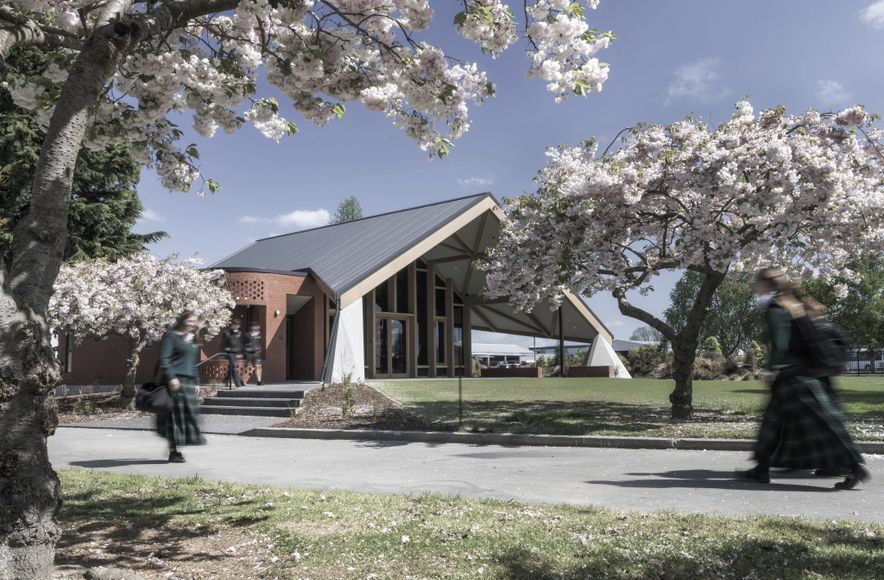 Te Ao Marama Whare (Rangiora High School Cultural Learning Center)