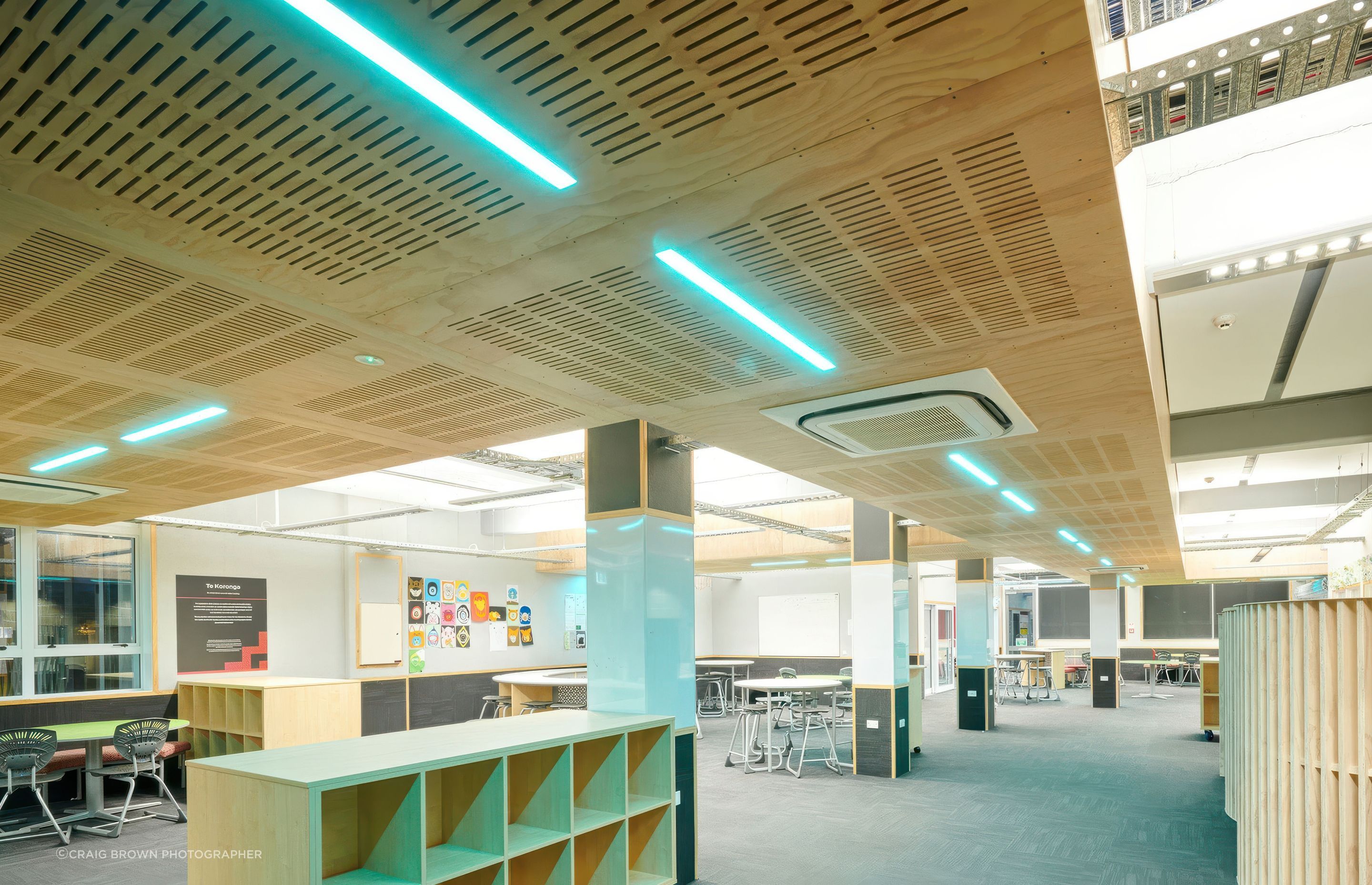 Time to Leave - The light shifts to a soft green to indicate to the students to move to their next class.