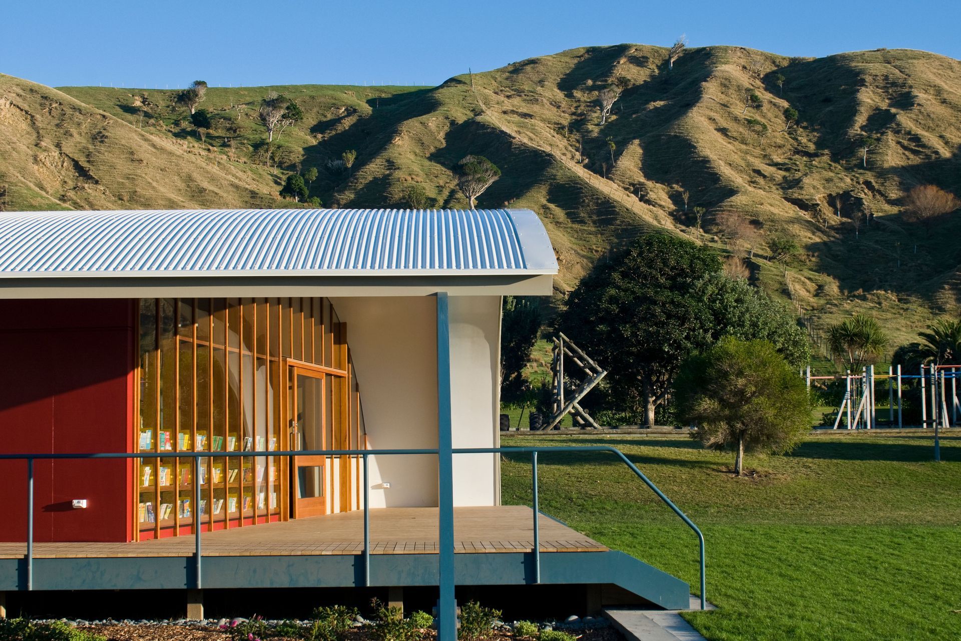 Wainui Beach School Library