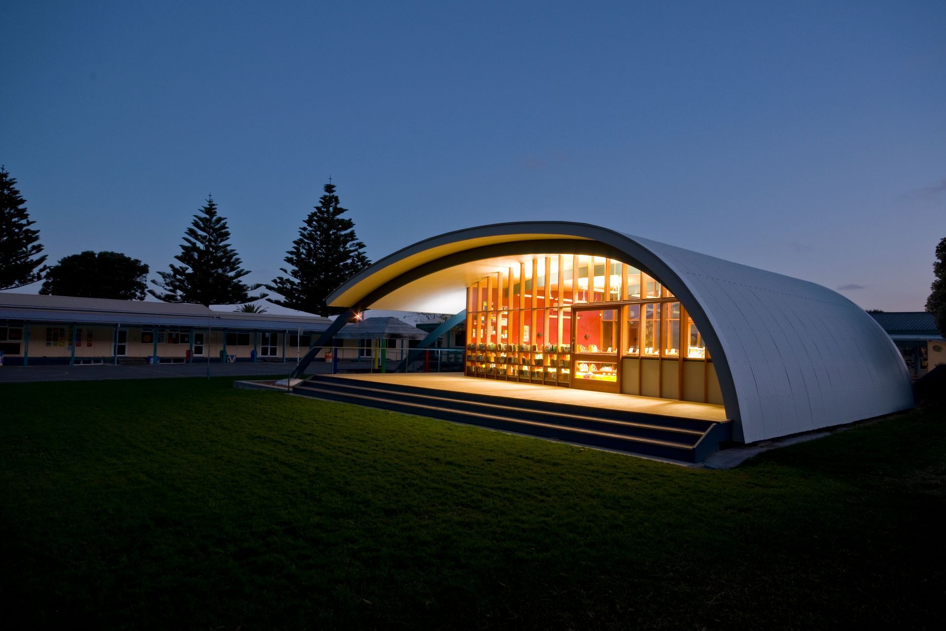 Wainui Beach School Library