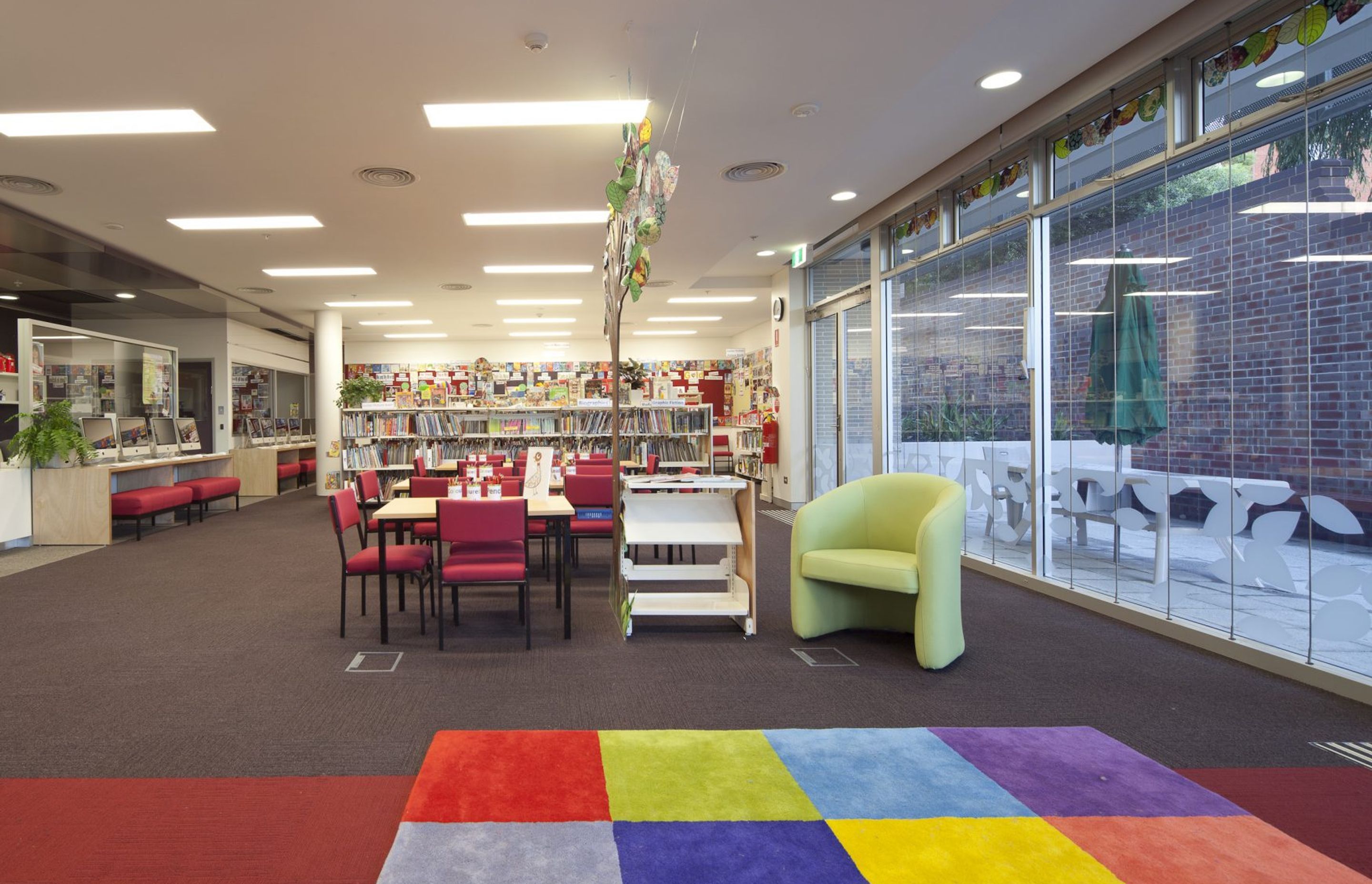 ##Emanuel School (LINC and Life Science)