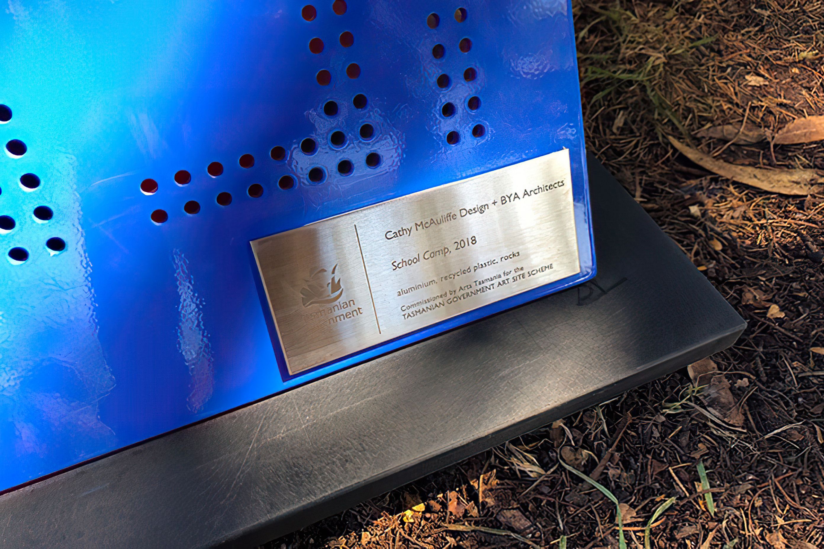 buildmedeloraine-plaque-gigapixel-standard-scale-481x.jpg