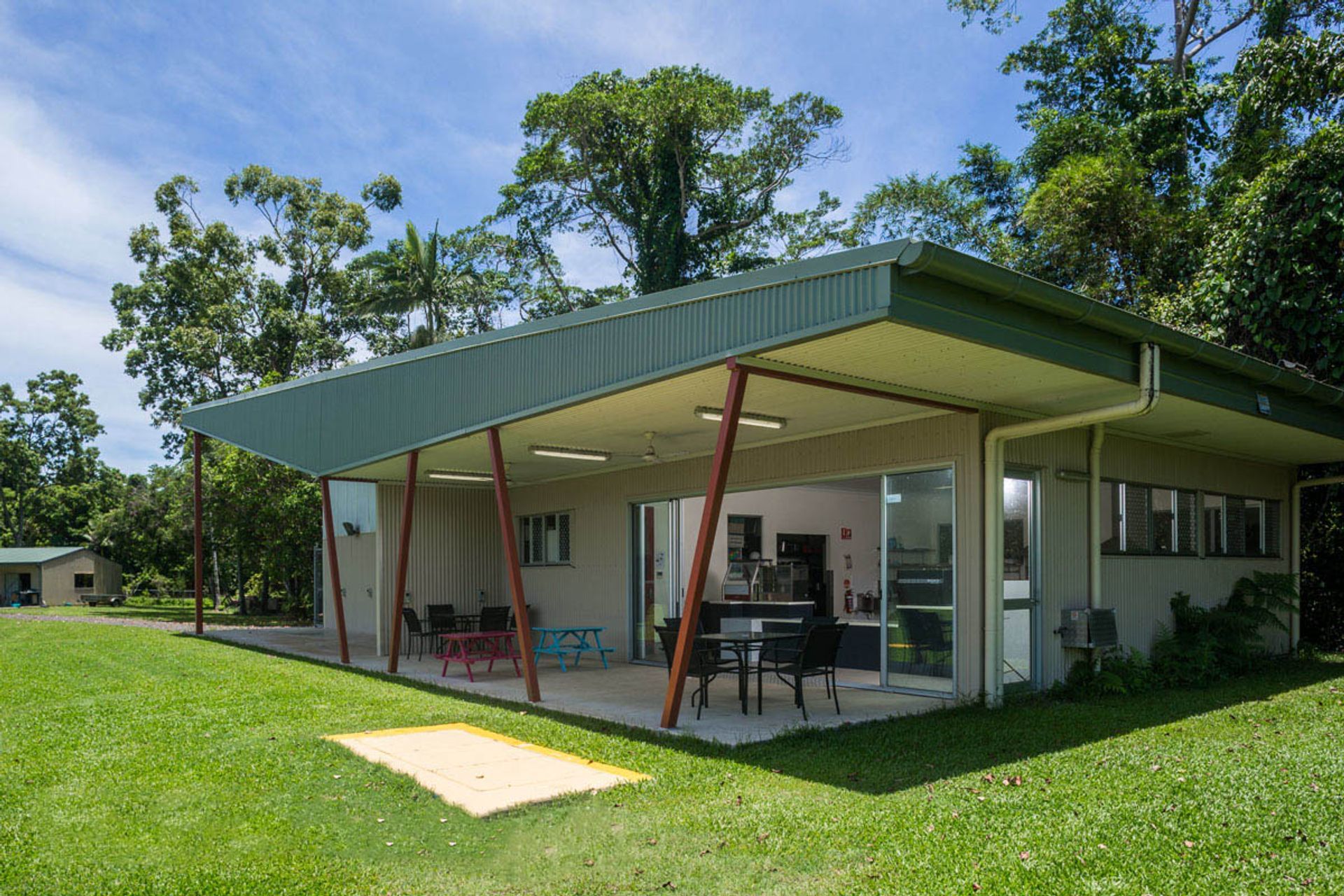 Radiant Life College