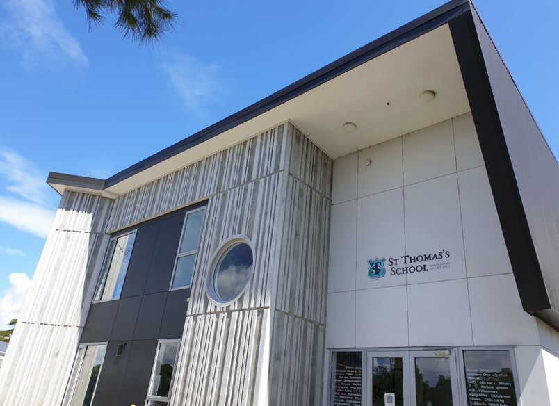 St Thomas School