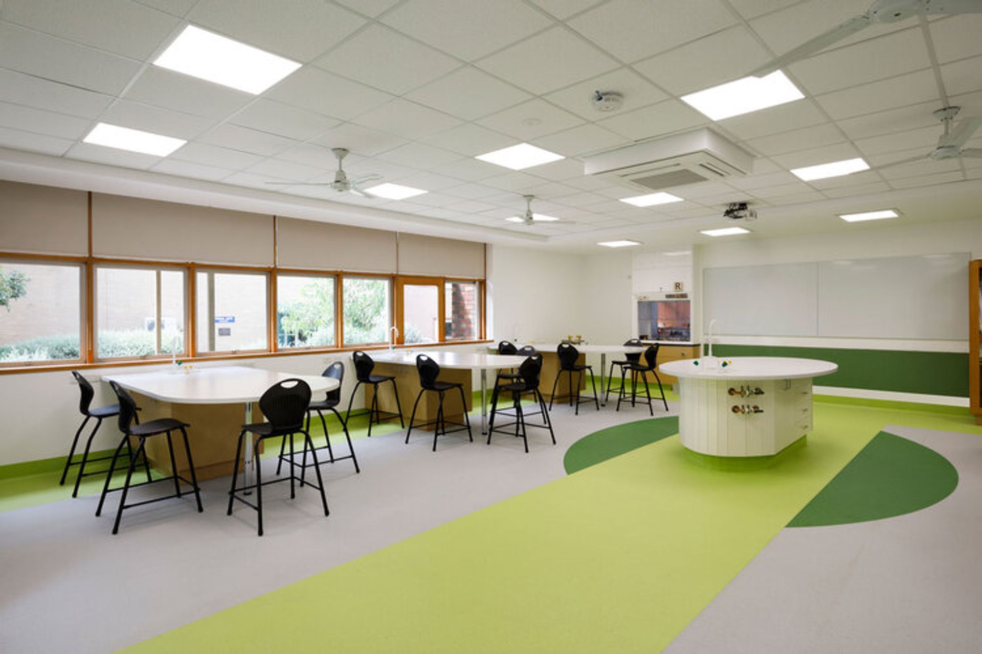 Mercy College Science Labs