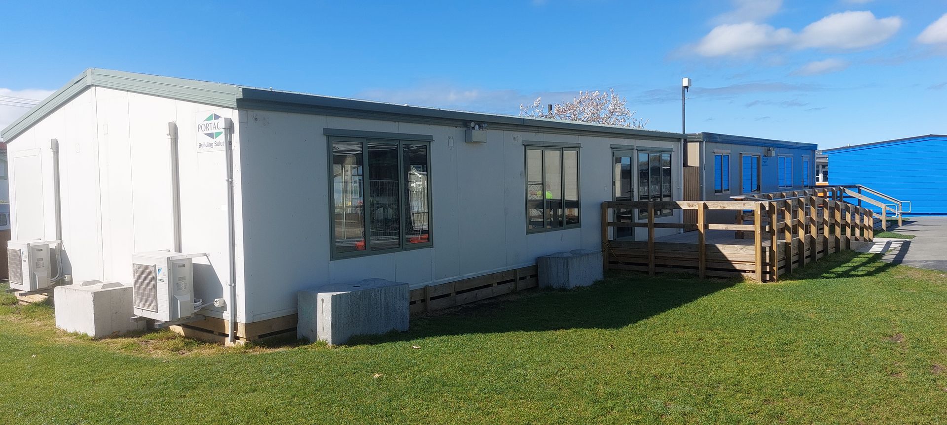 Fenwick Primary School, Oamaru - Two learning spaces for removal banner