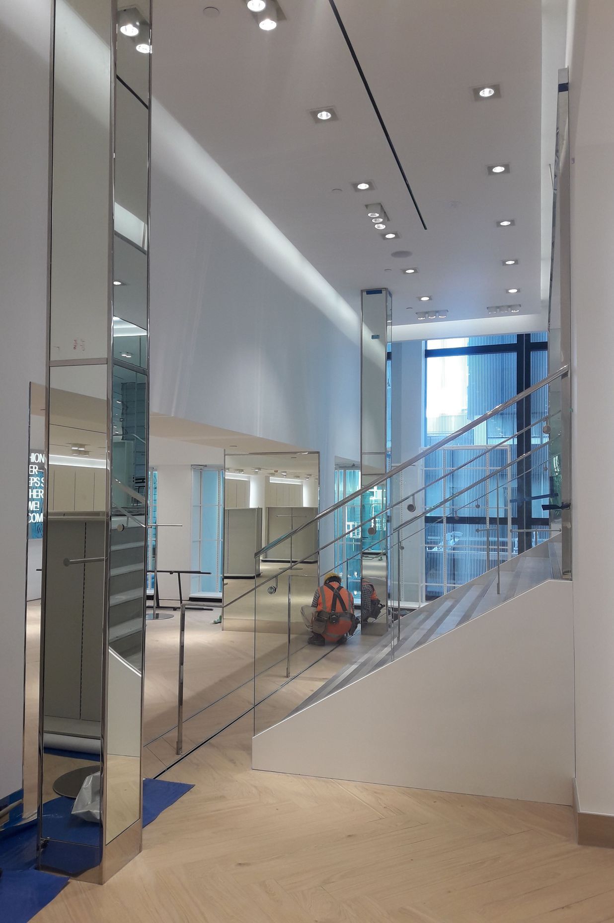 H & M Commercial Bay