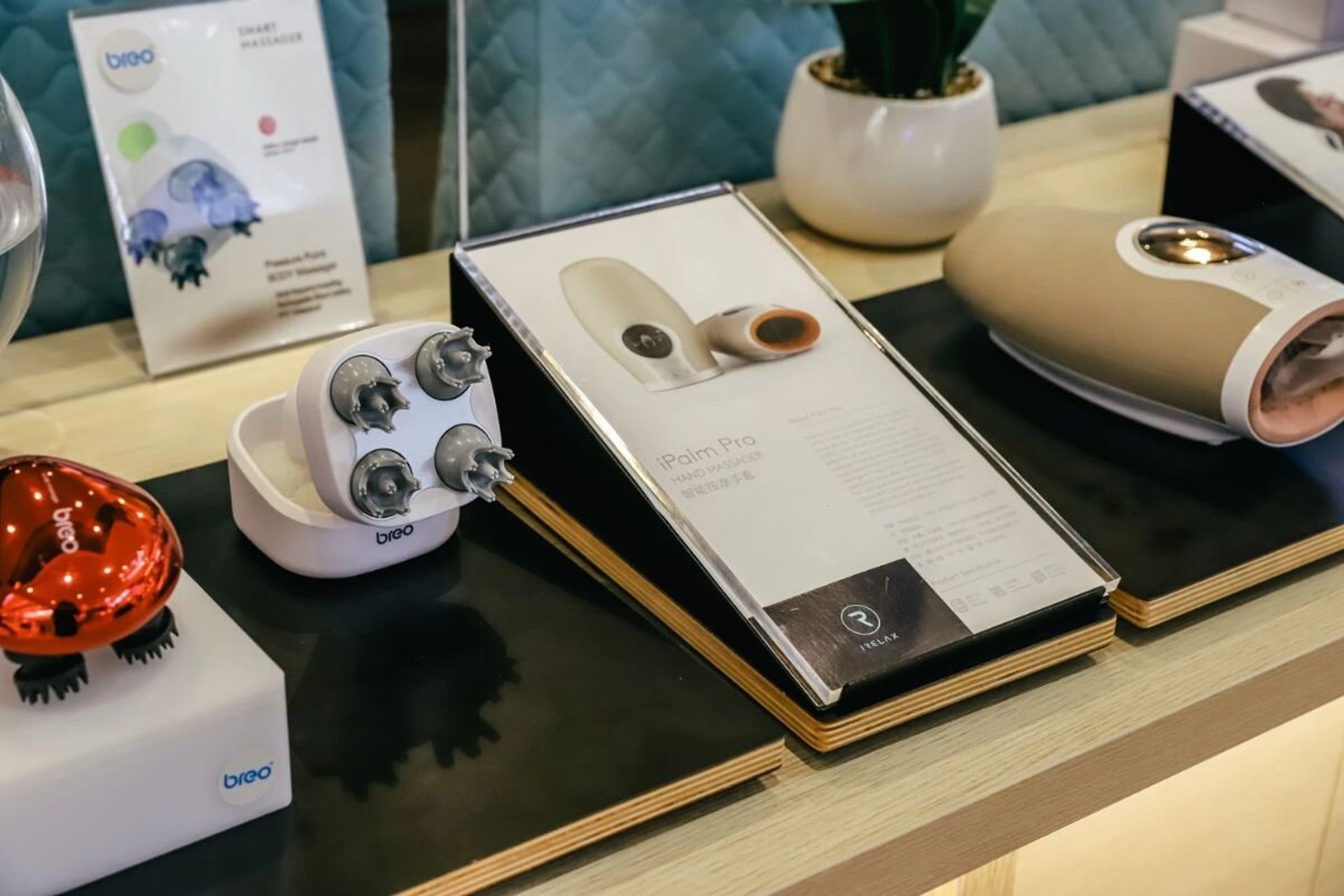 Irelax Bayfair Store Fitout