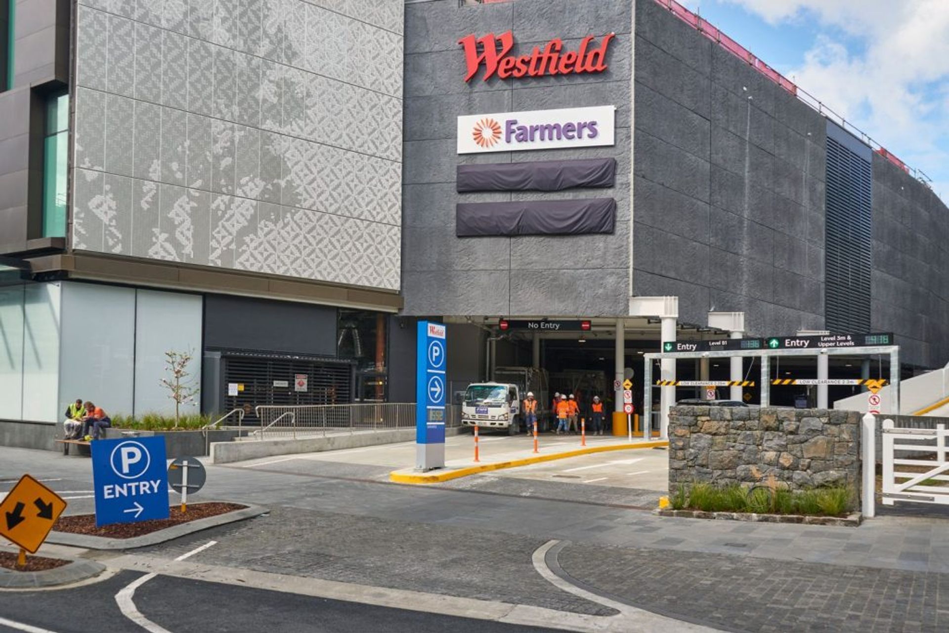 Westfield Newmarket Streetscape
