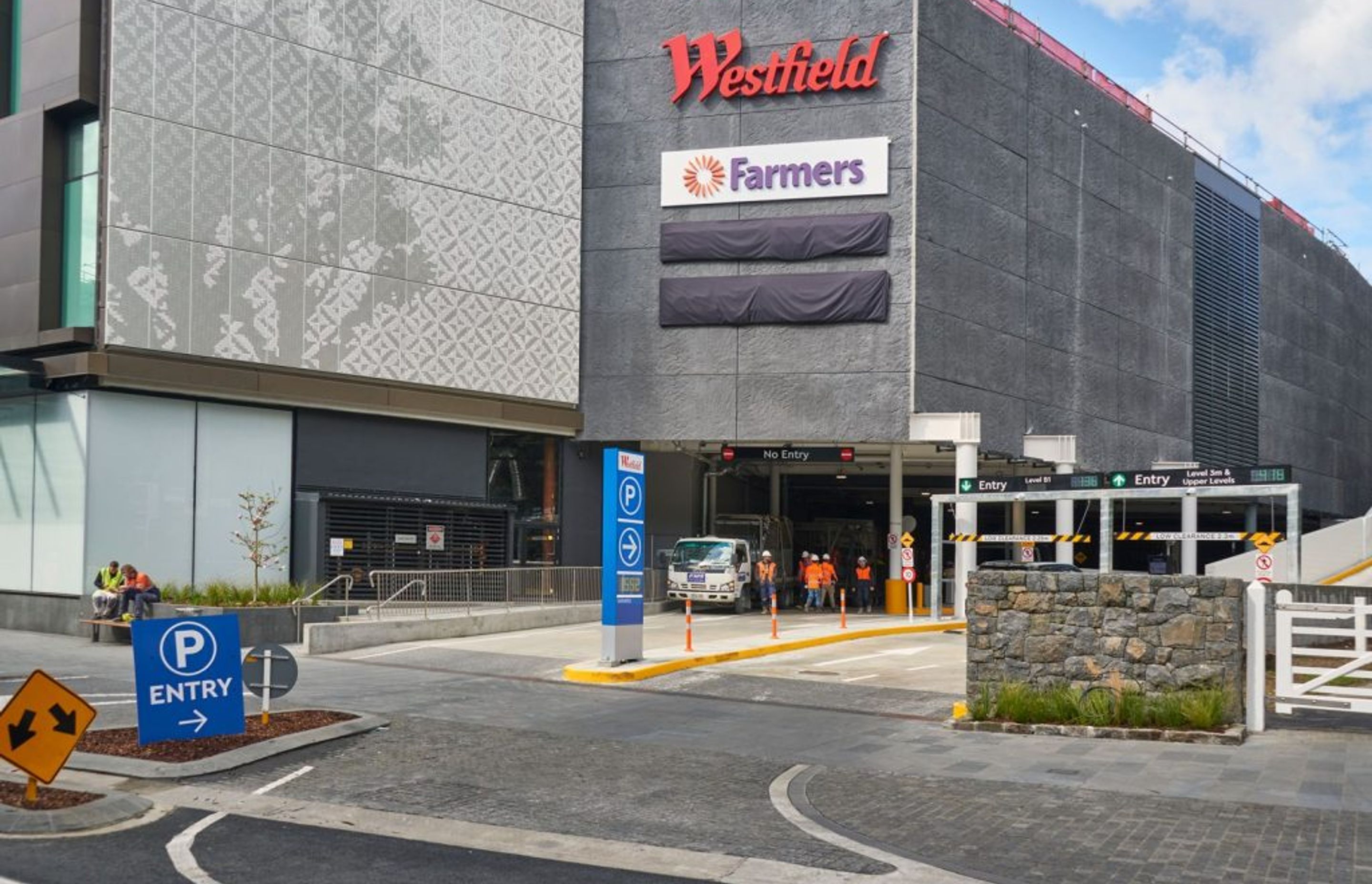 Westfield Newmarket Streetscape