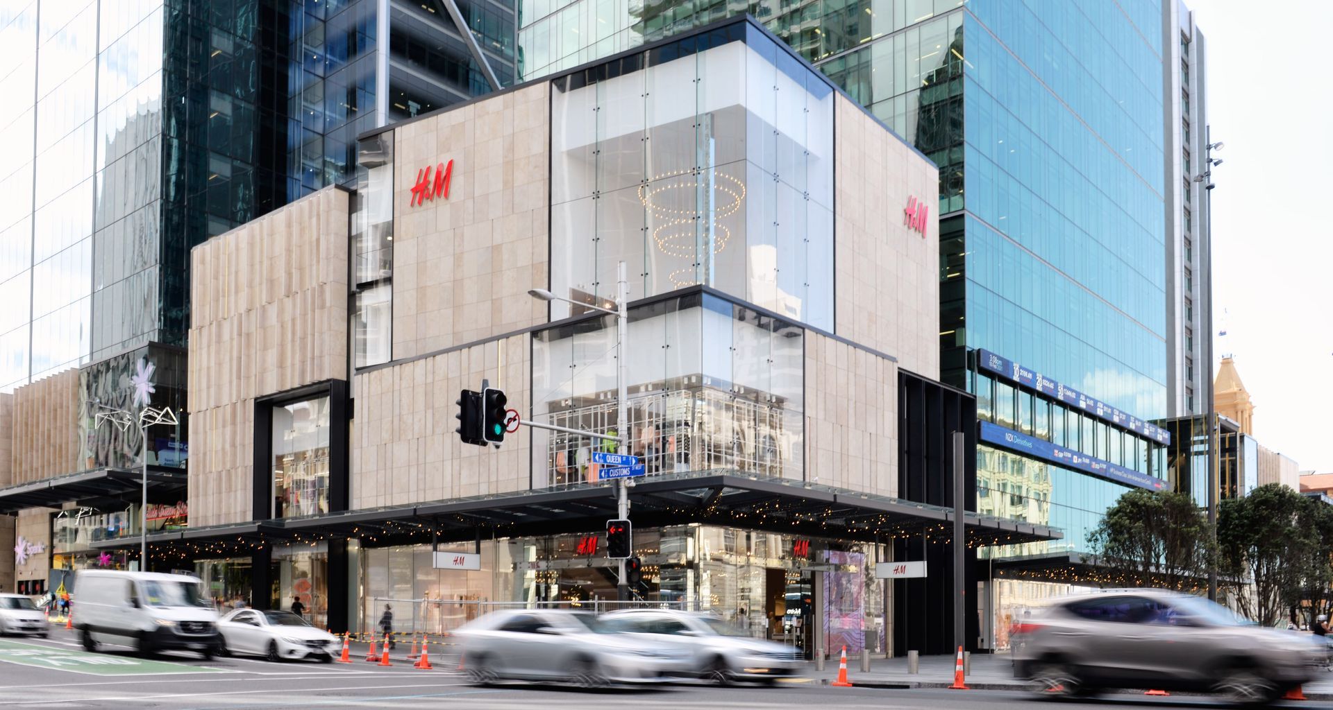 Commercial Bay | H & M banner